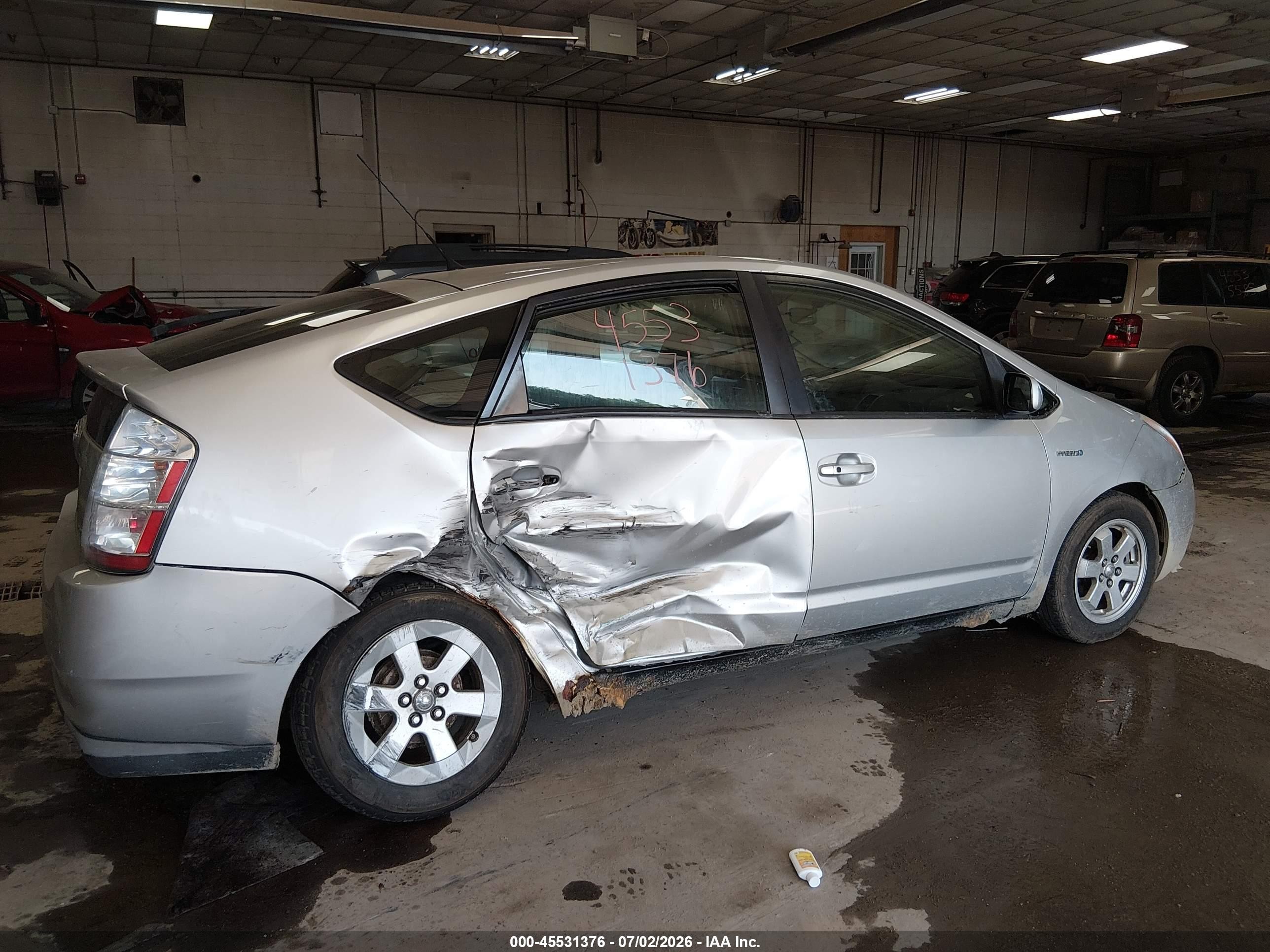 2009 Toyota Prius   Silver vin: JTDKB20U693521351
