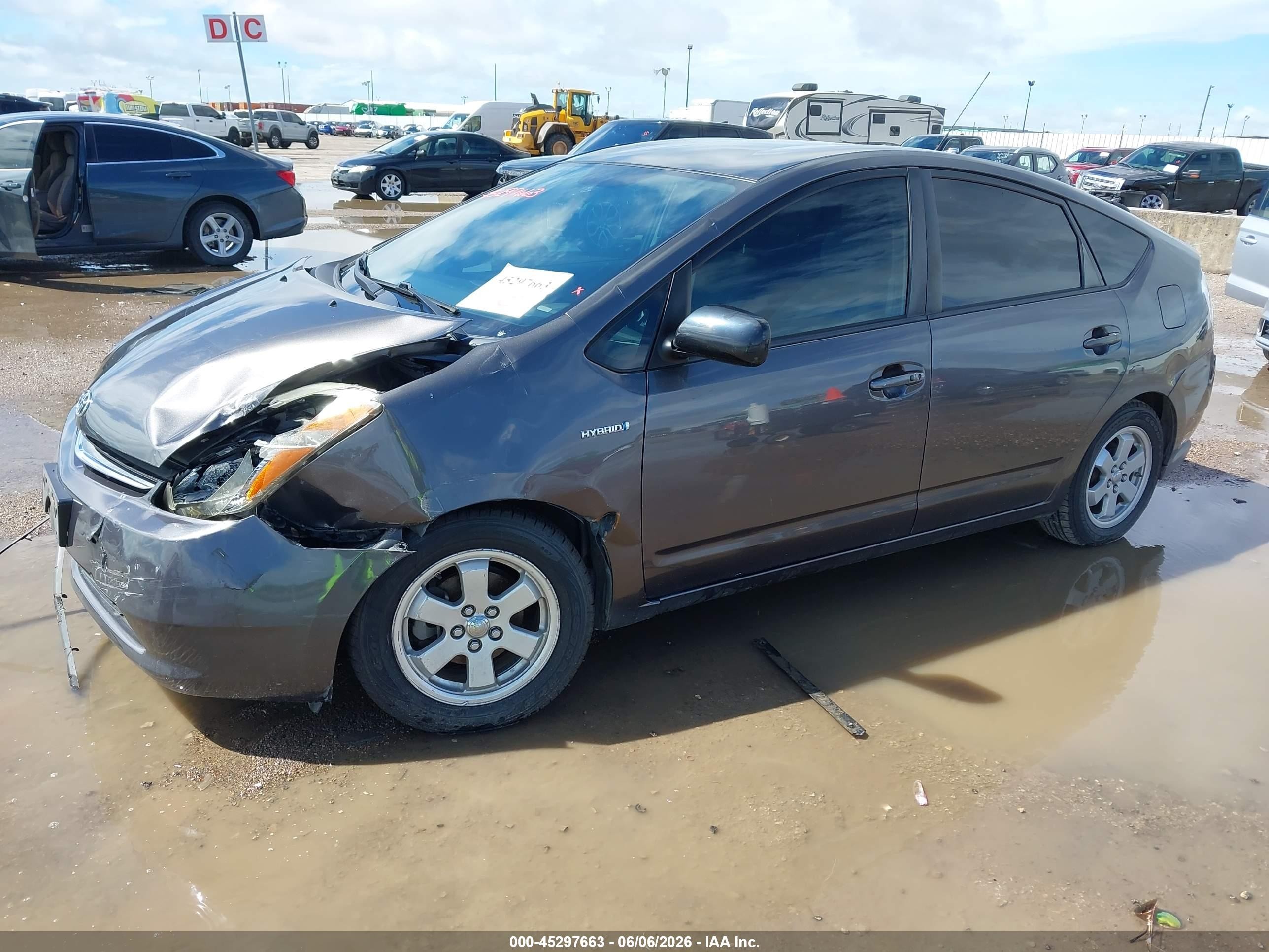 2009 Toyota Prius   Серебряный vin: JTDKB20U693525898