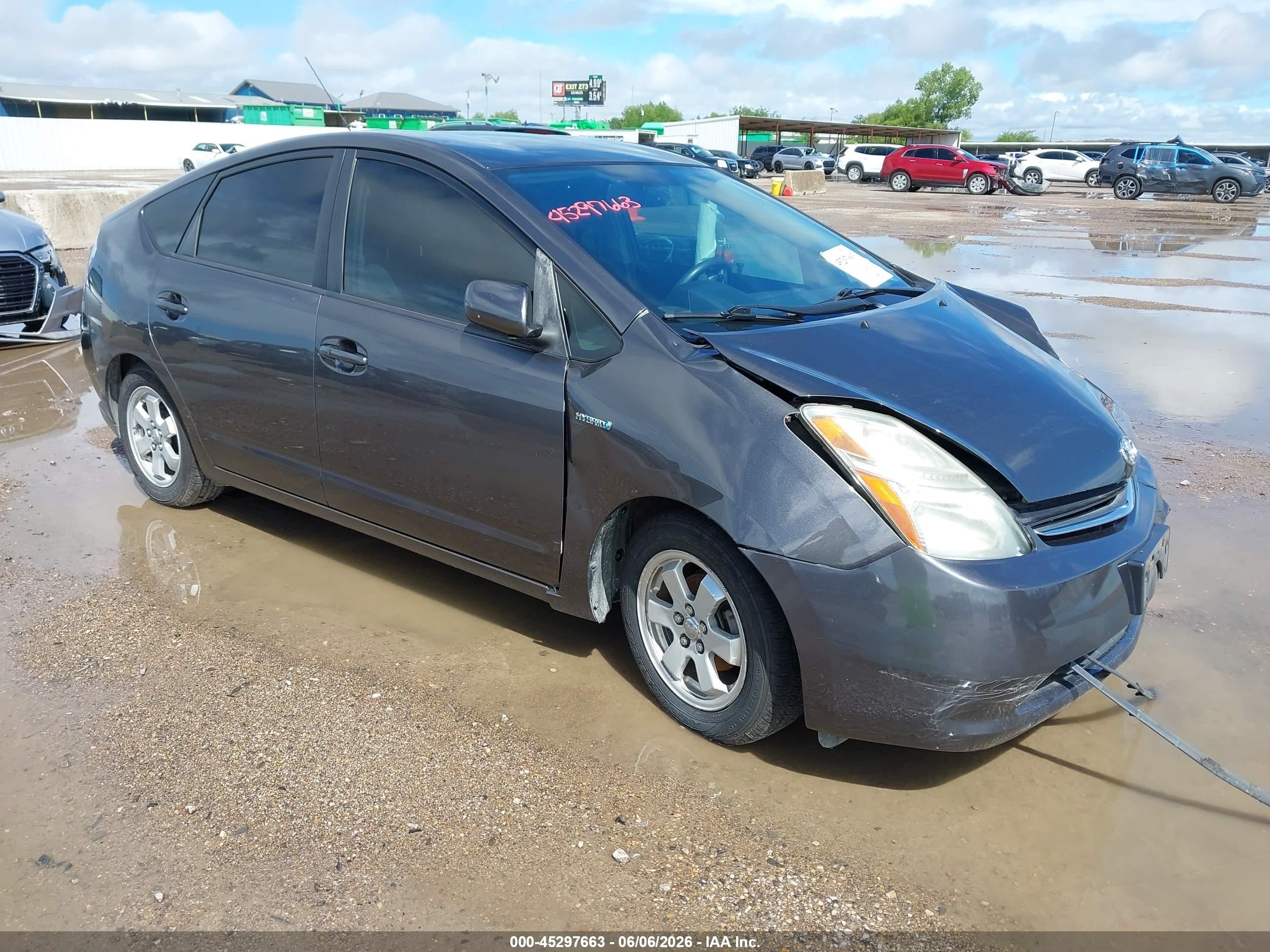 2009 Toyota Prius   Серебряный vin: JTDKB20U693525898