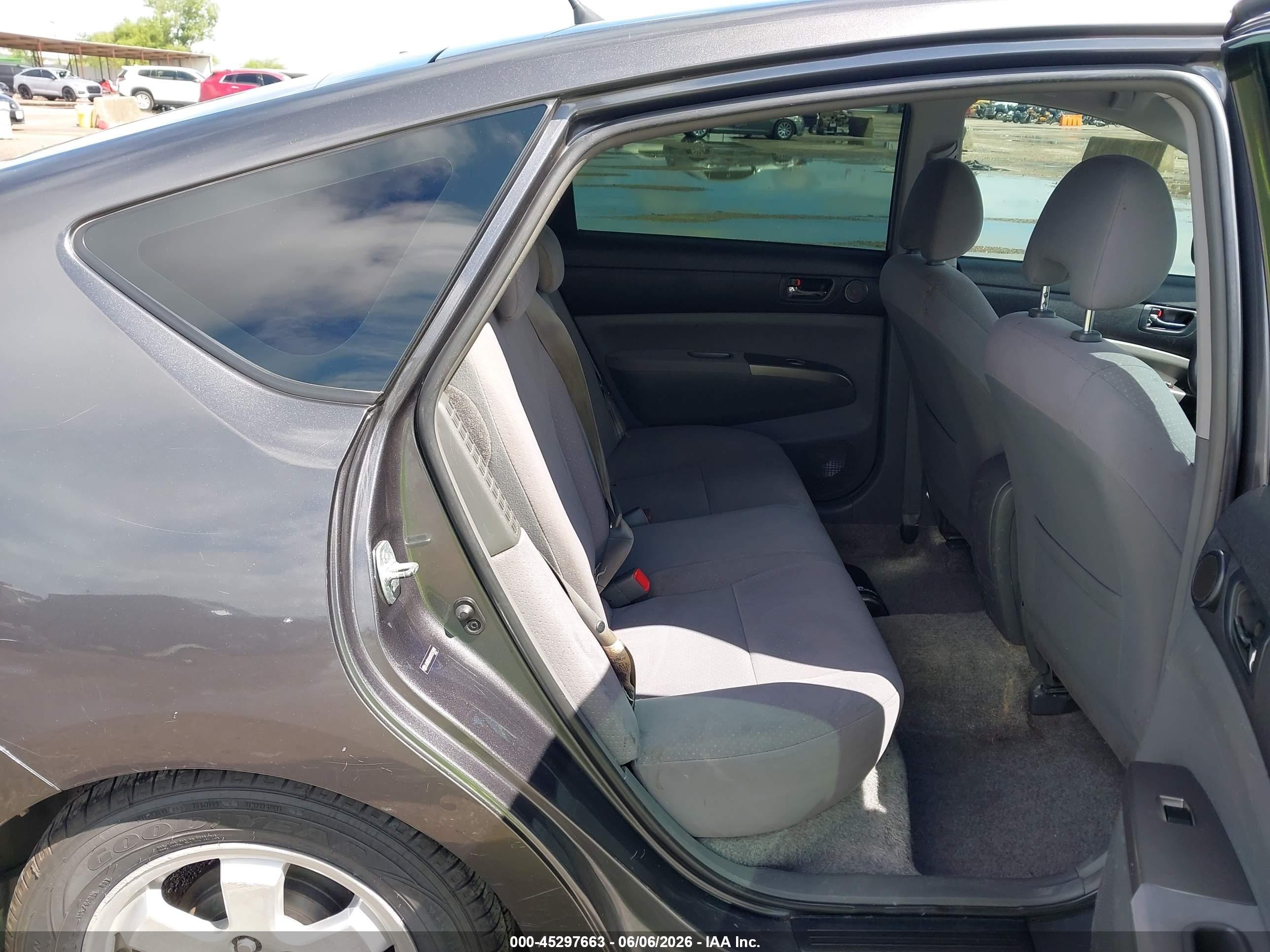 2009 Toyota Prius   Серебряный vin: JTDKB20U693525898