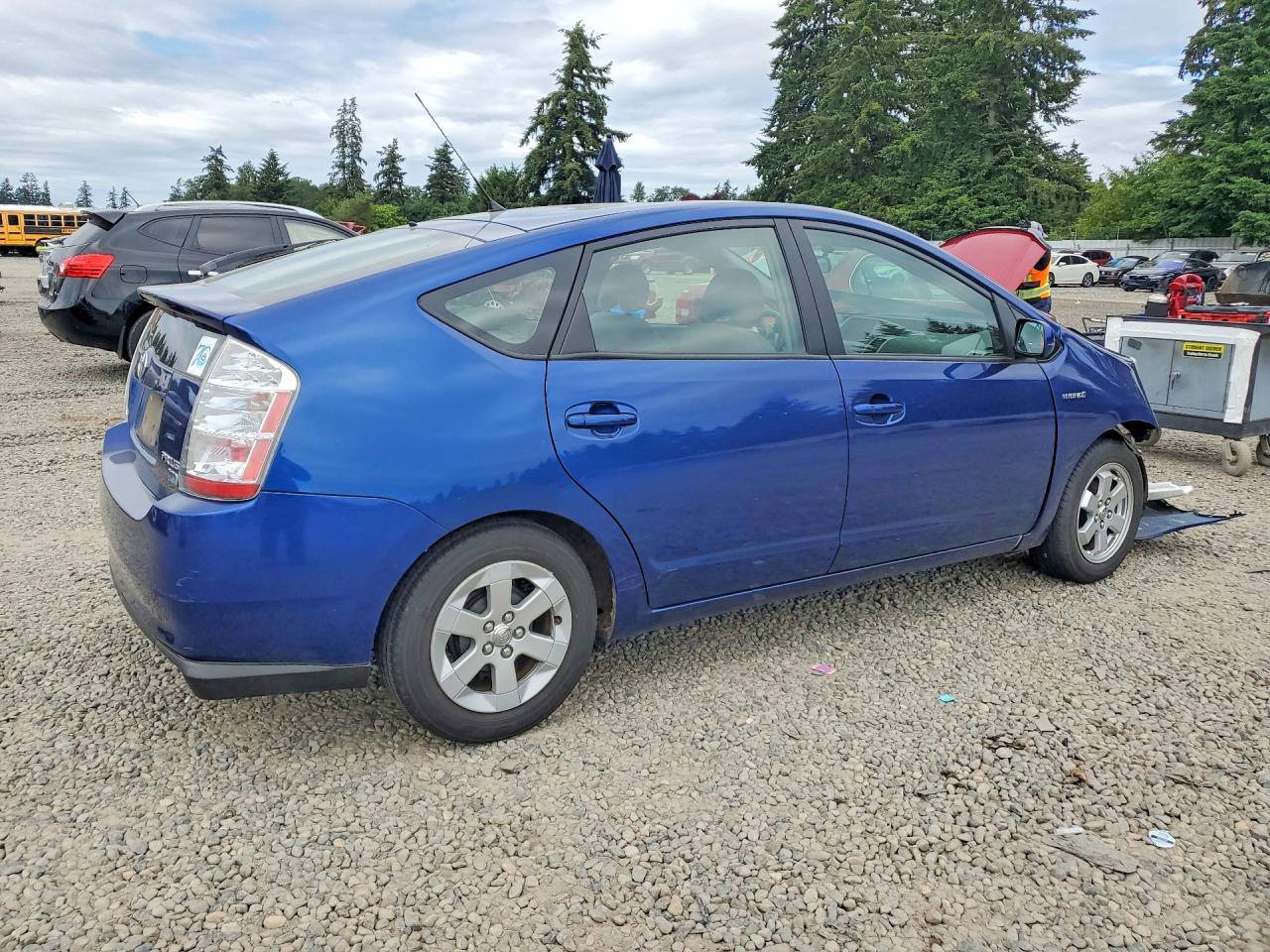 2009 Toyota Prius Base Blue vin: JTDKB20U697868168