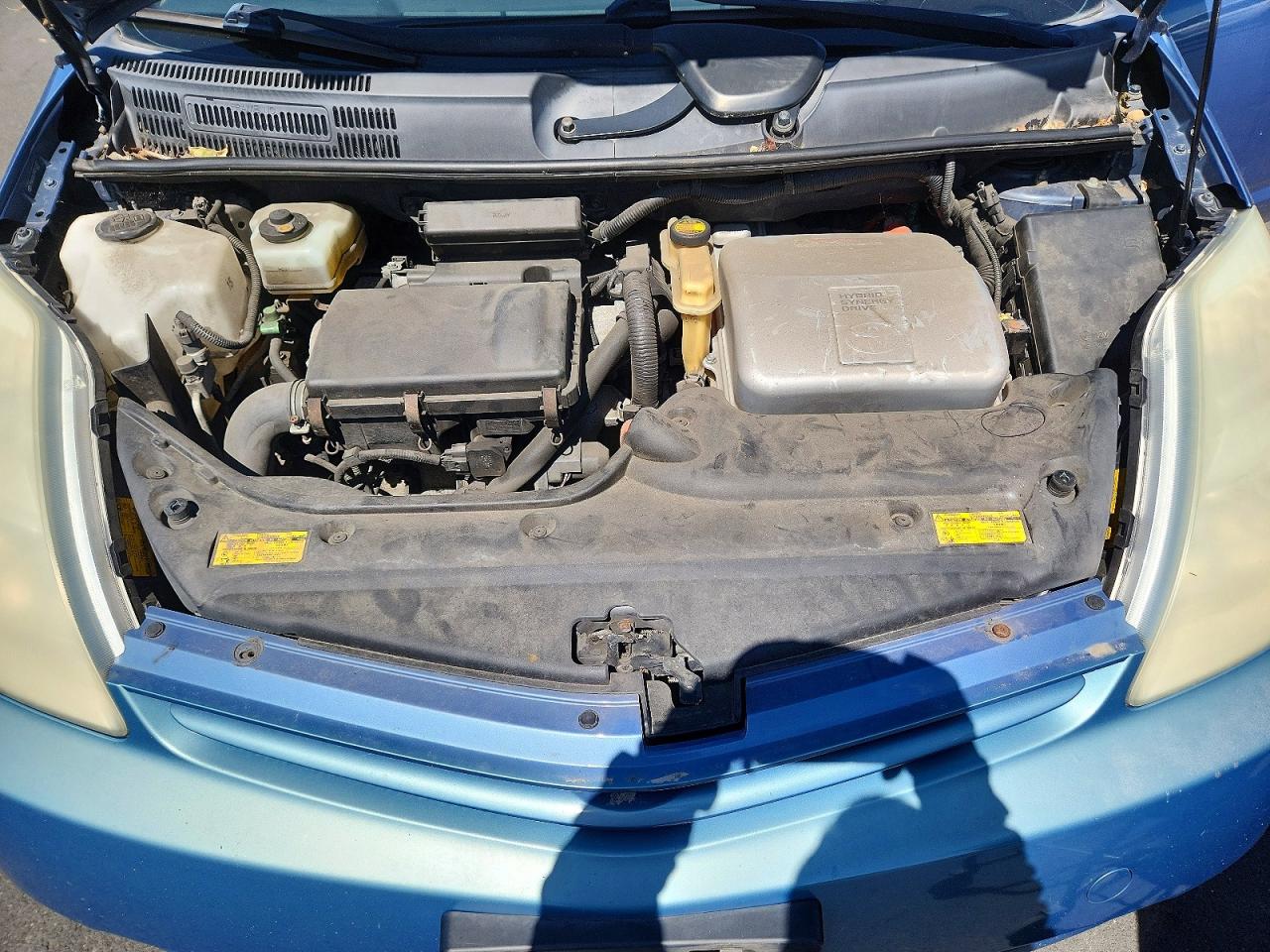 2004 Toyota Prius Base Blue vin: JTDKB20U740010337