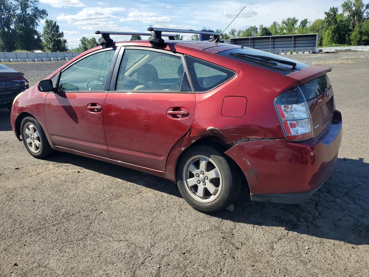 2004 Toyota Prius Red vin: JTDKB20U740018325