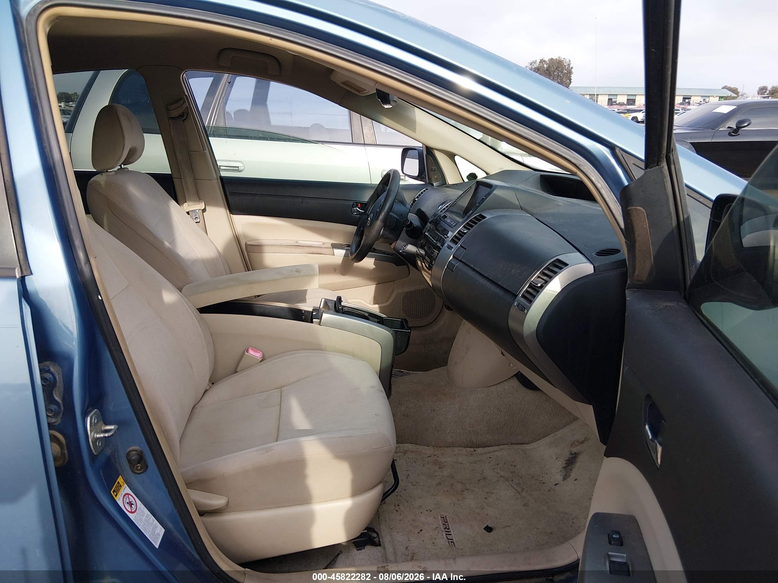 2004 Toyota Prius   Blue vin: JTDKB20U740026442