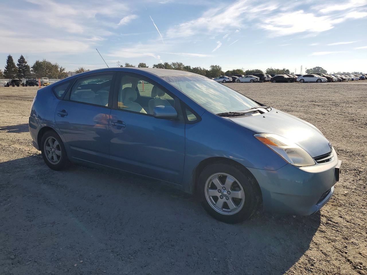 2004 Toyota Prius Base Blue vin: JTDKB20U740027428