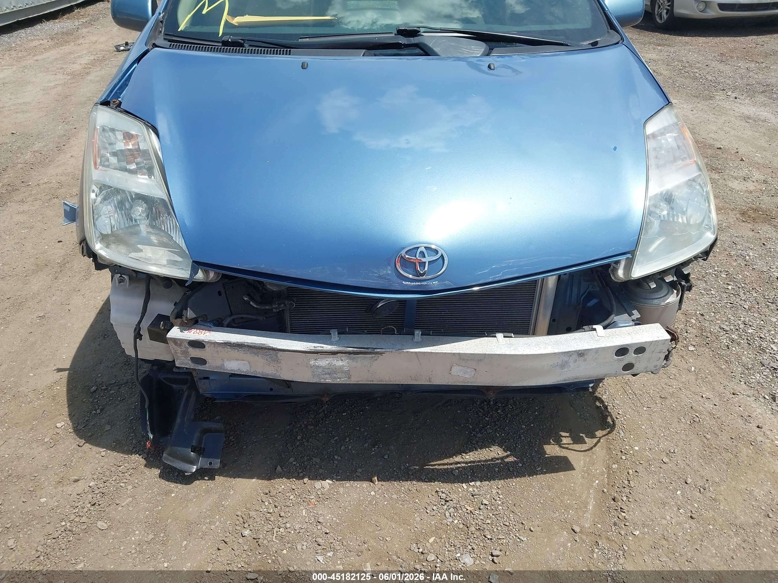 2004 Toyota Prius Blue vin: JTDKB20U740091744