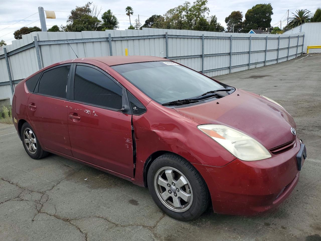 2004 Toyota Prius Base Maroon vin: JTDKB20U740112270