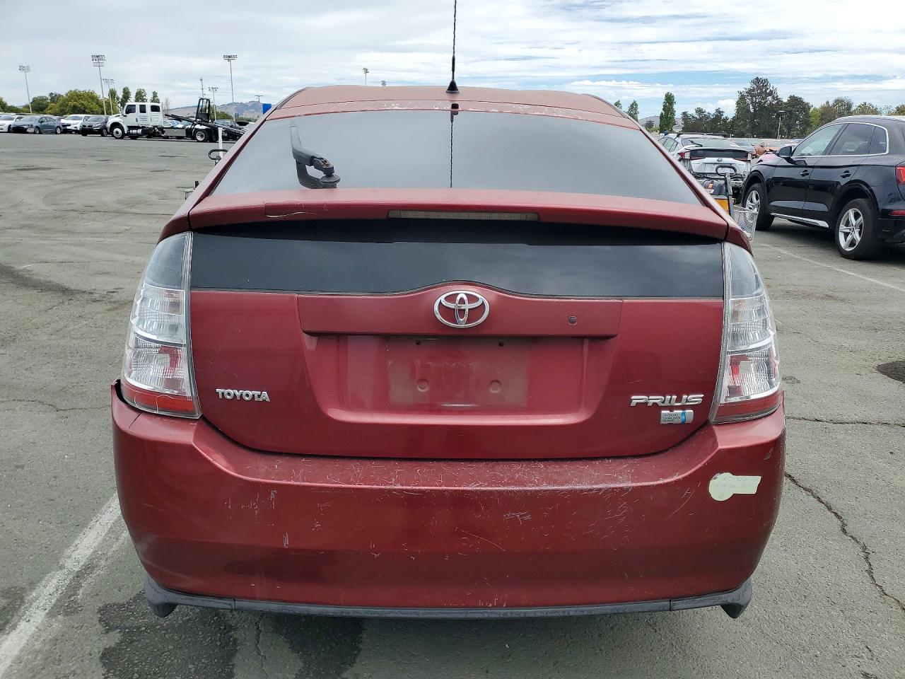 2004 Toyota Prius Base Maroon vin: JTDKB20U740112270