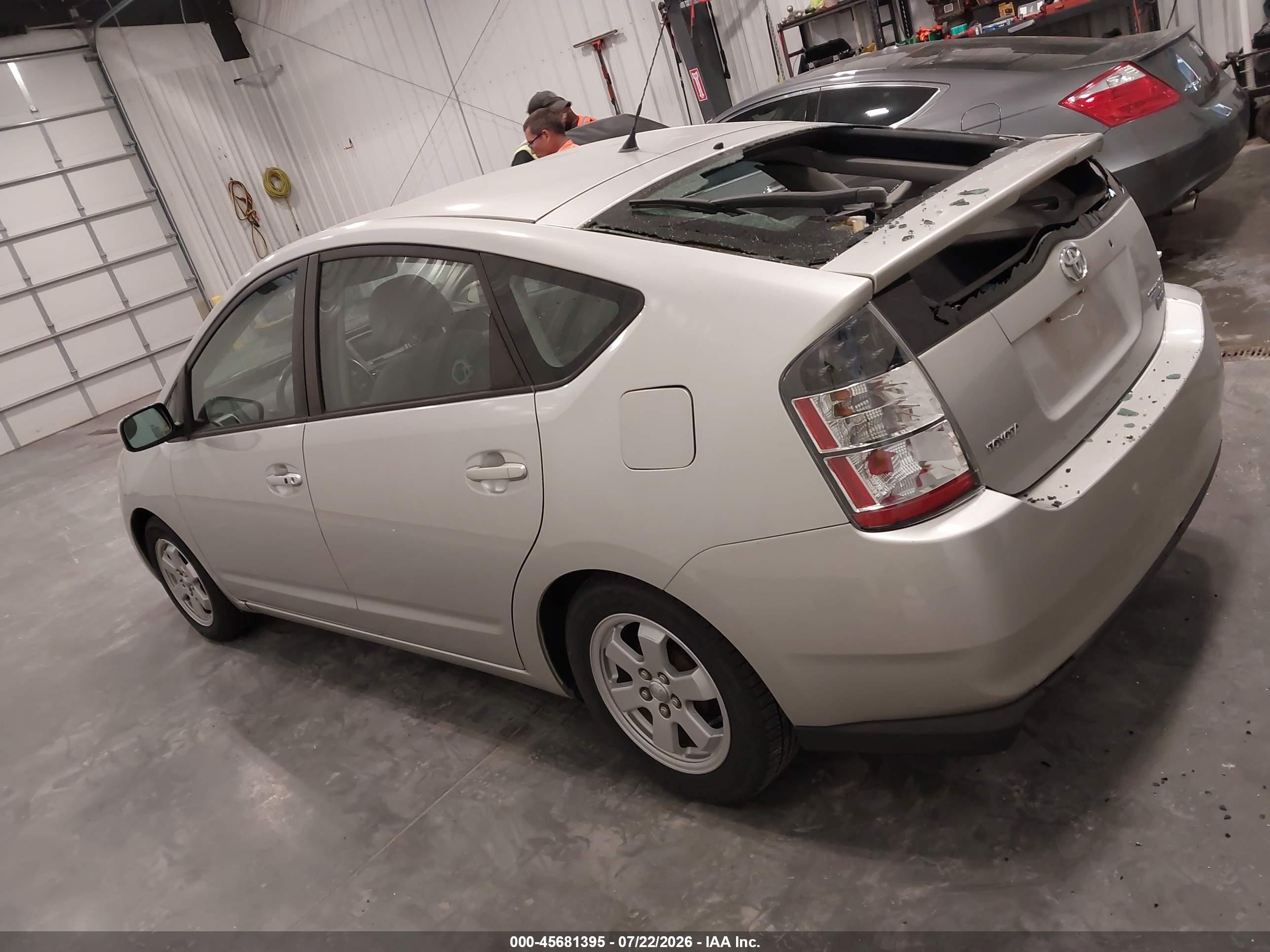 2005 Toyota Prius Silver vin: JTDKB20U750120161