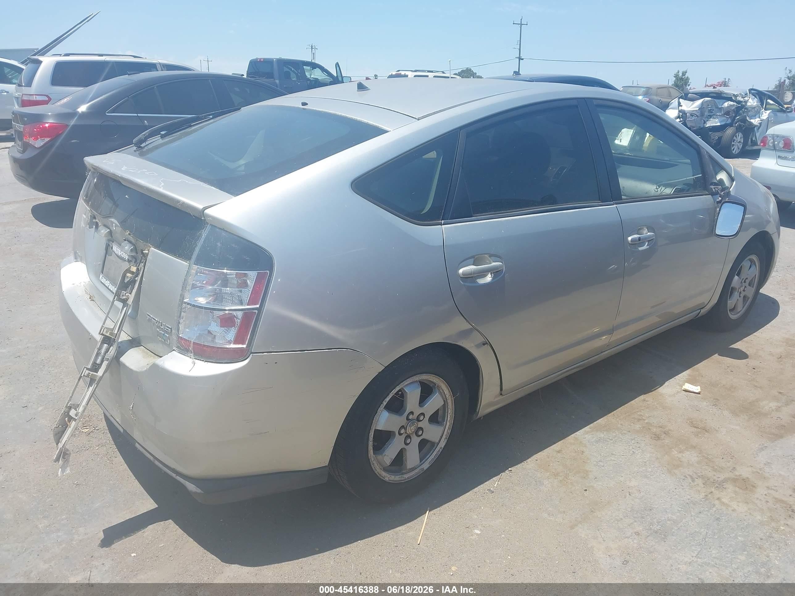 2005 Toyota Prius   Gray vin: JTDKB20U750128115