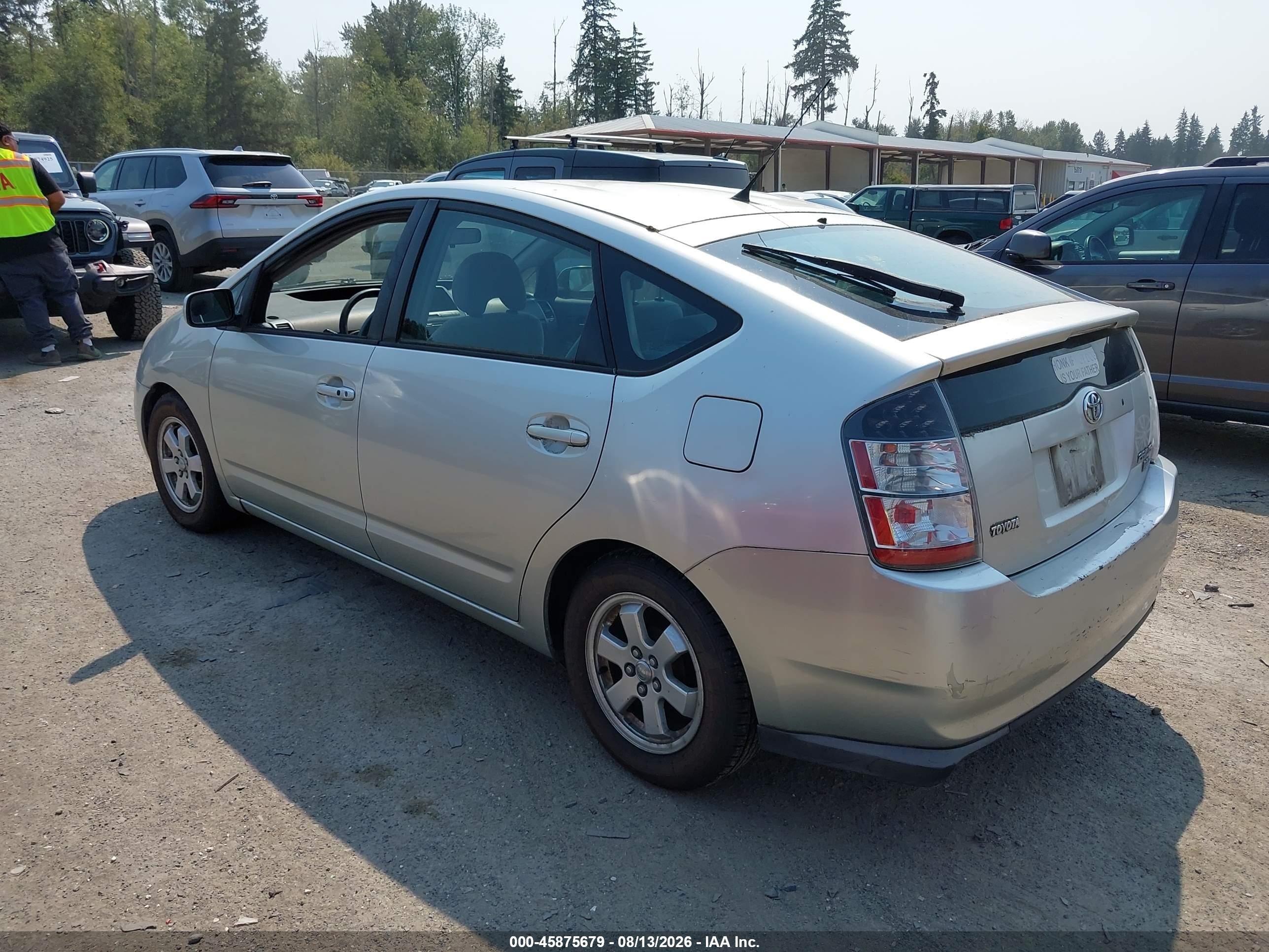 2005 Toyota Prius   Silver vin: JTDKB20U753002951