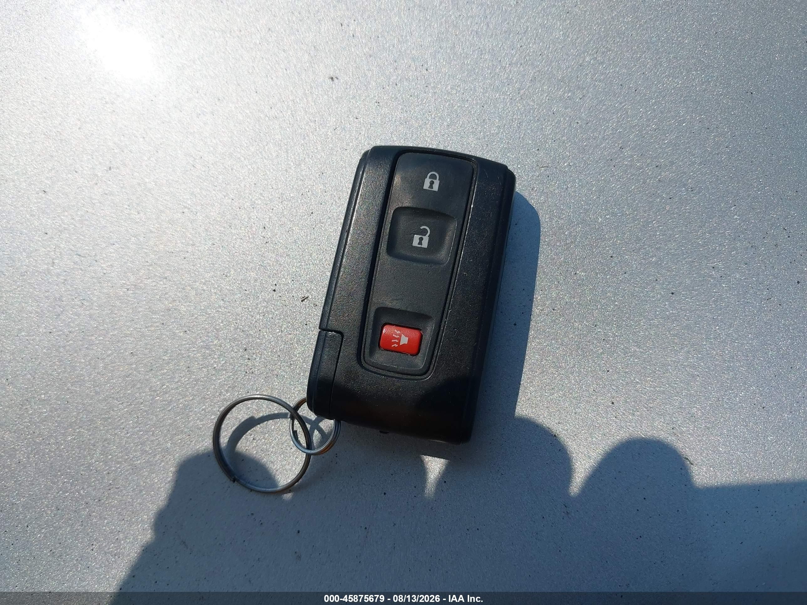 2005 Toyota Prius   Silver vin: JTDKB20U753002951