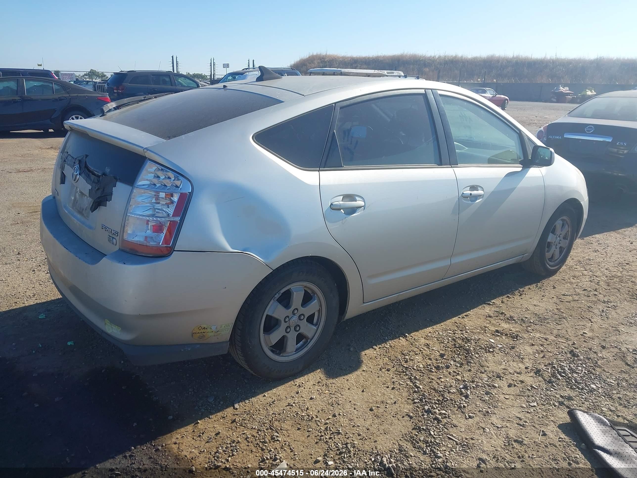 2005 Toyota Prius   Silver vin: JTDKB20U753004232