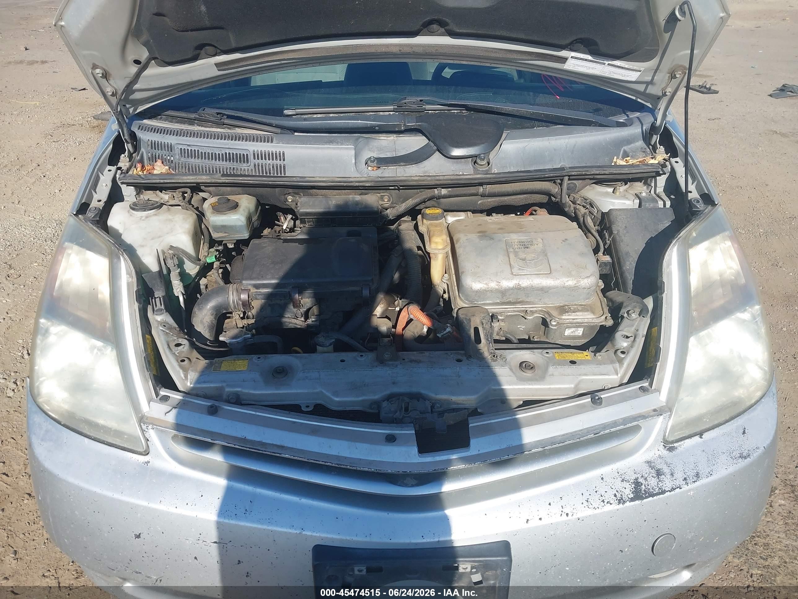 2005 Toyota Prius   Silver vin: JTDKB20U753004232