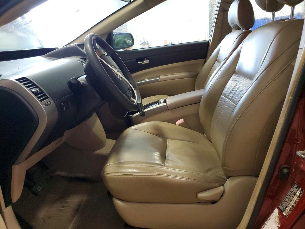 2005 Toyota Prius Base Red vin: JTDKB20U753022939