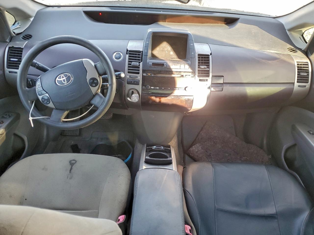 2005 Toyota Prius Black vin: JTDKB20U753034105
