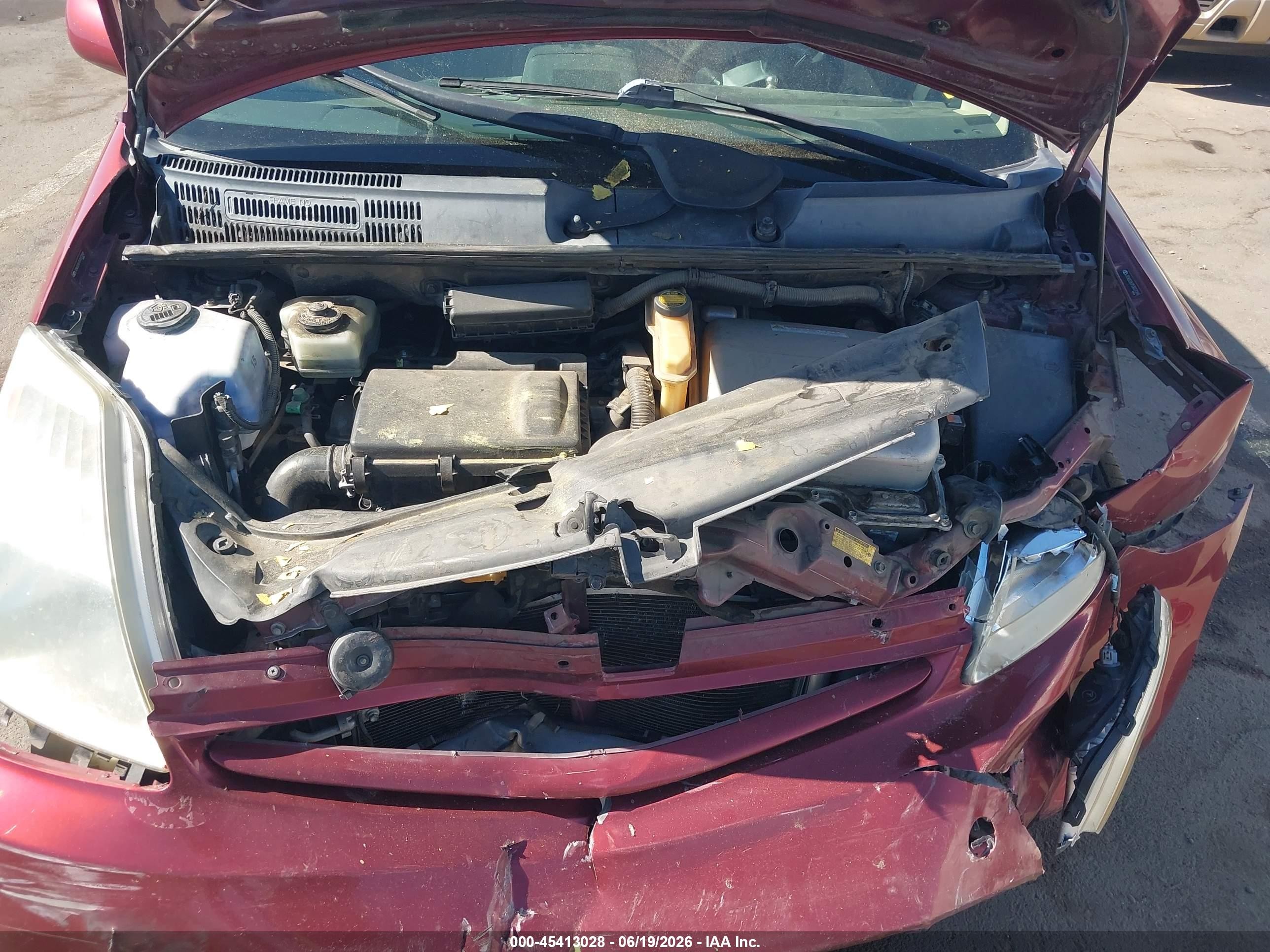 2005 Toyota Prius   Red vin: JTDKB20U753037098