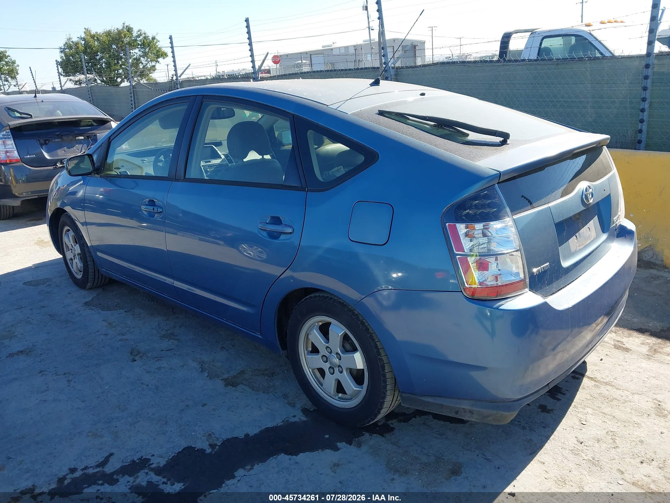 2005 Toyota Prius   Light Blue vin: JTDKB20U753038073