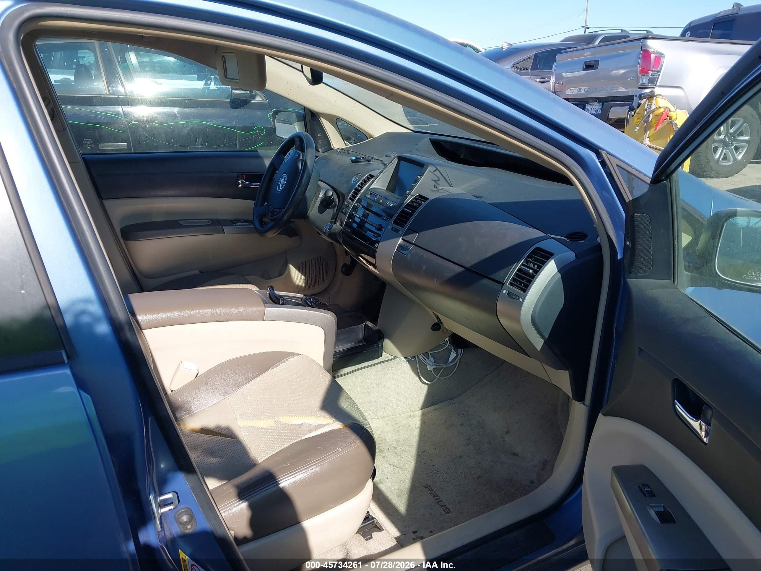 2005 Toyota Prius   Light Blue vin: JTDKB20U753038073