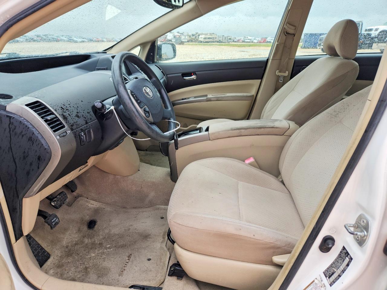 2005 Toyota Prius Base Белый vin: JTDKB20U753088682
