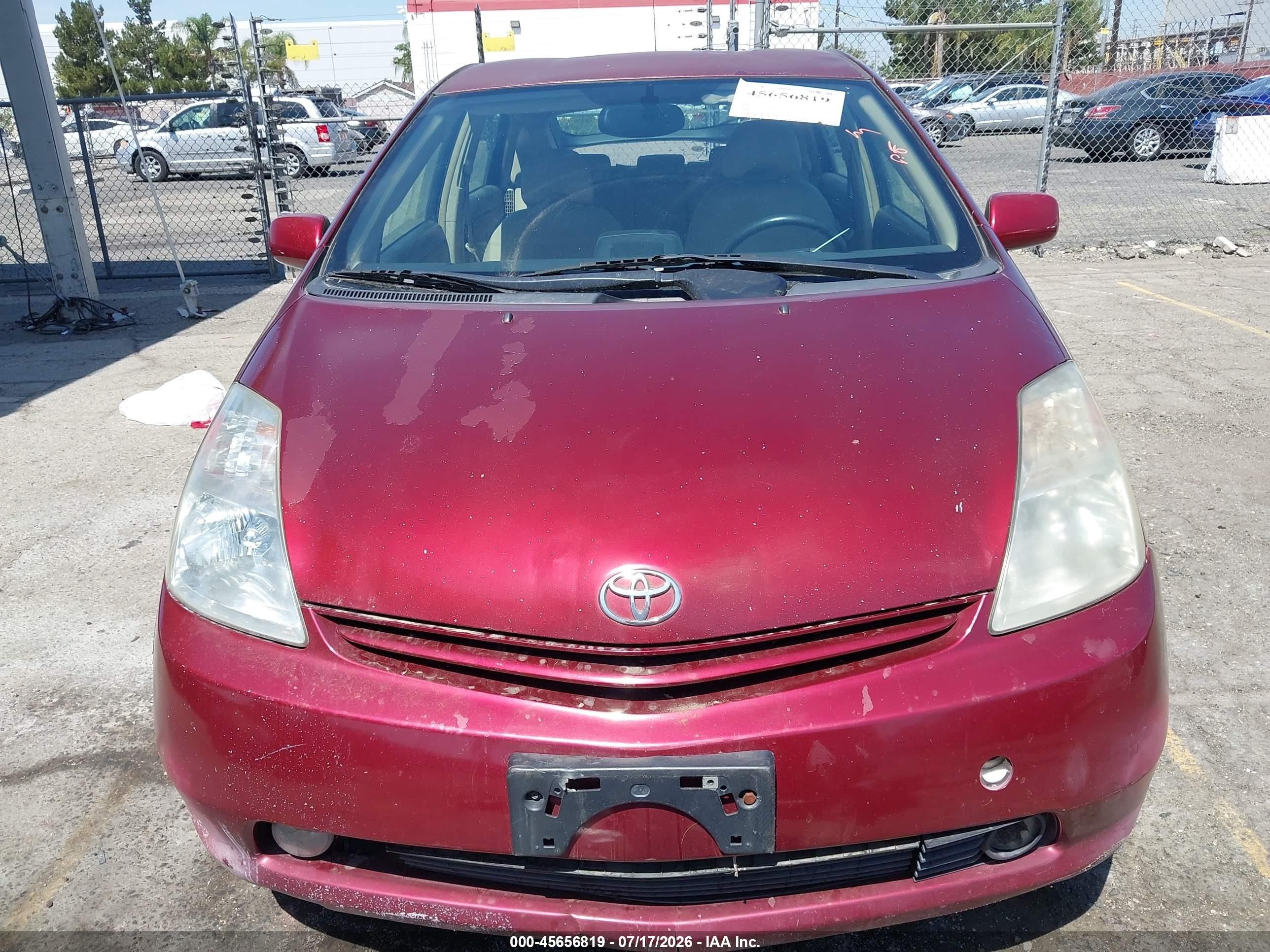 2005 Toyota Prius   Maroon vin: JTDKB20U757008578