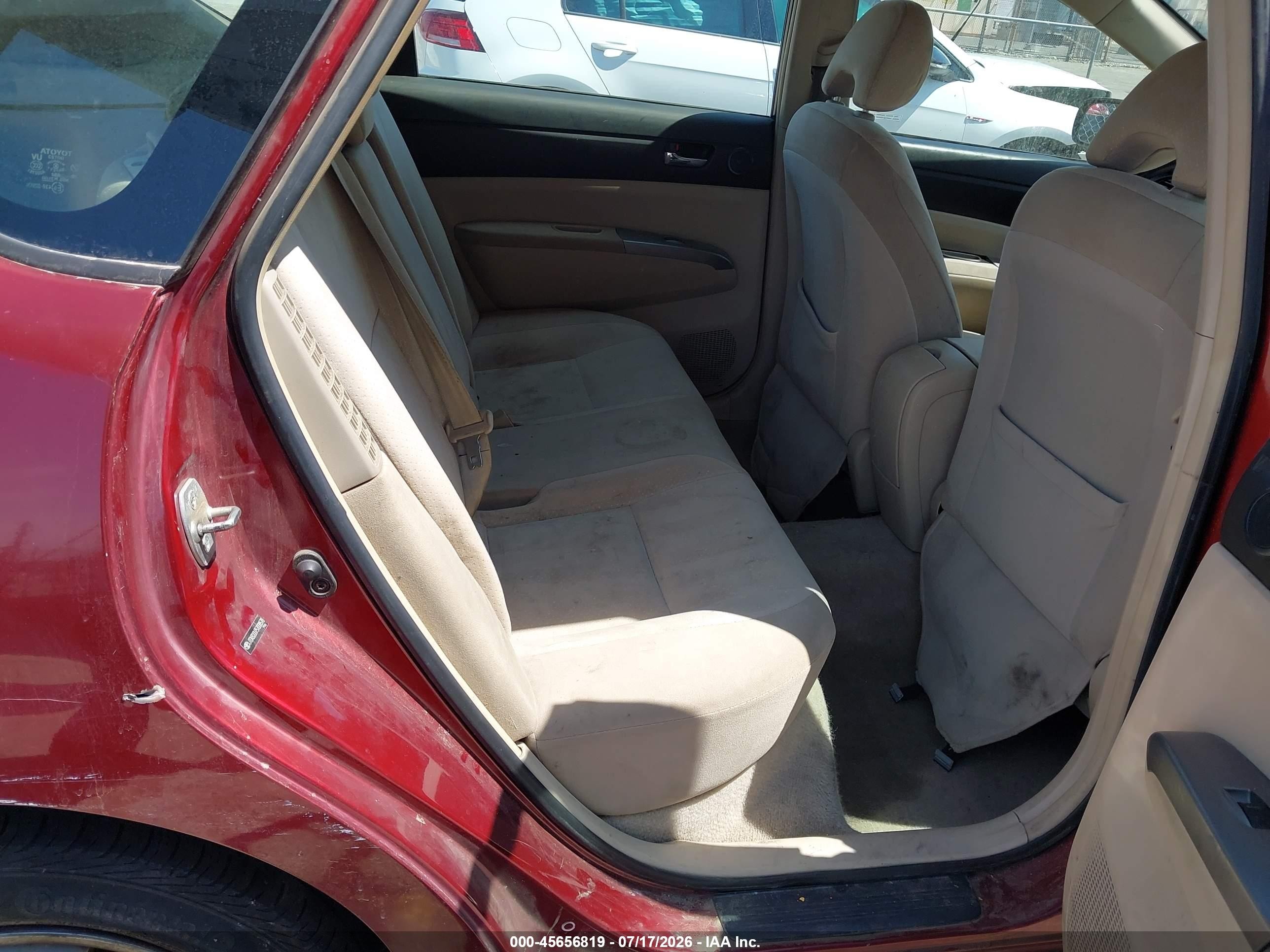 2005 Toyota Prius   Maroon vin: JTDKB20U757008578