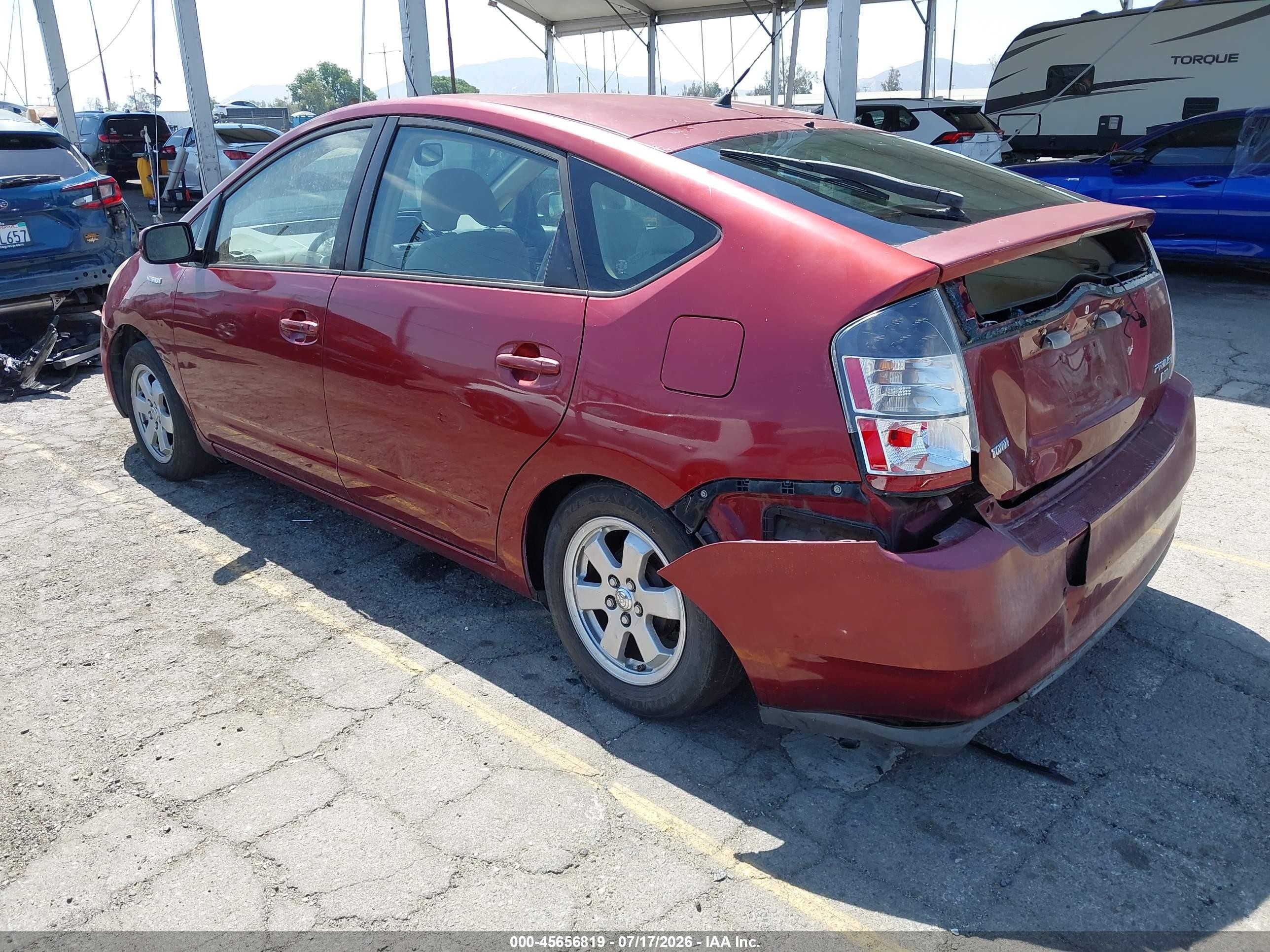 2005 Toyota Prius   Maroon vin: JTDKB20U757008578