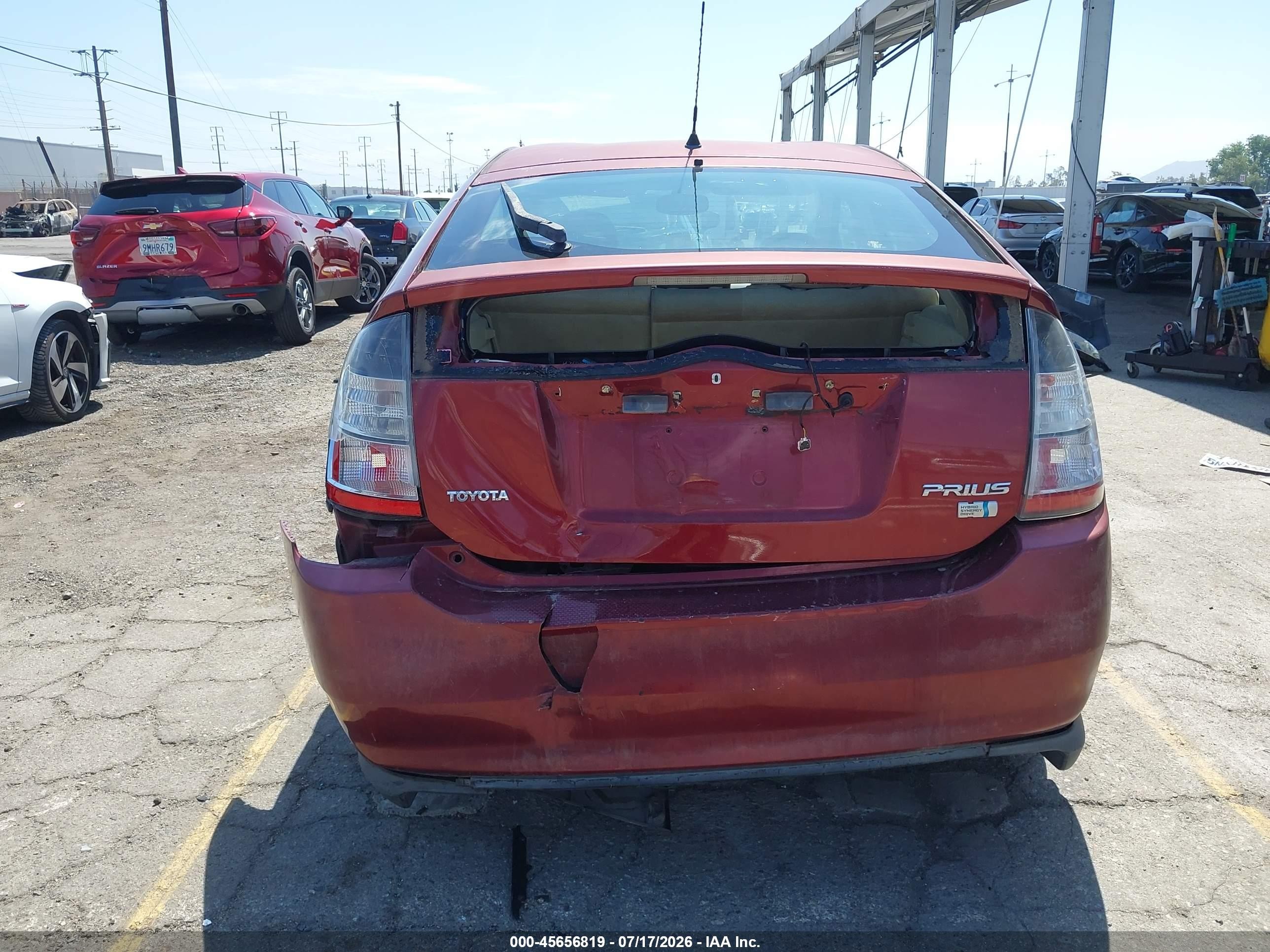 2005 Toyota Prius   Maroon vin: JTDKB20U757008578