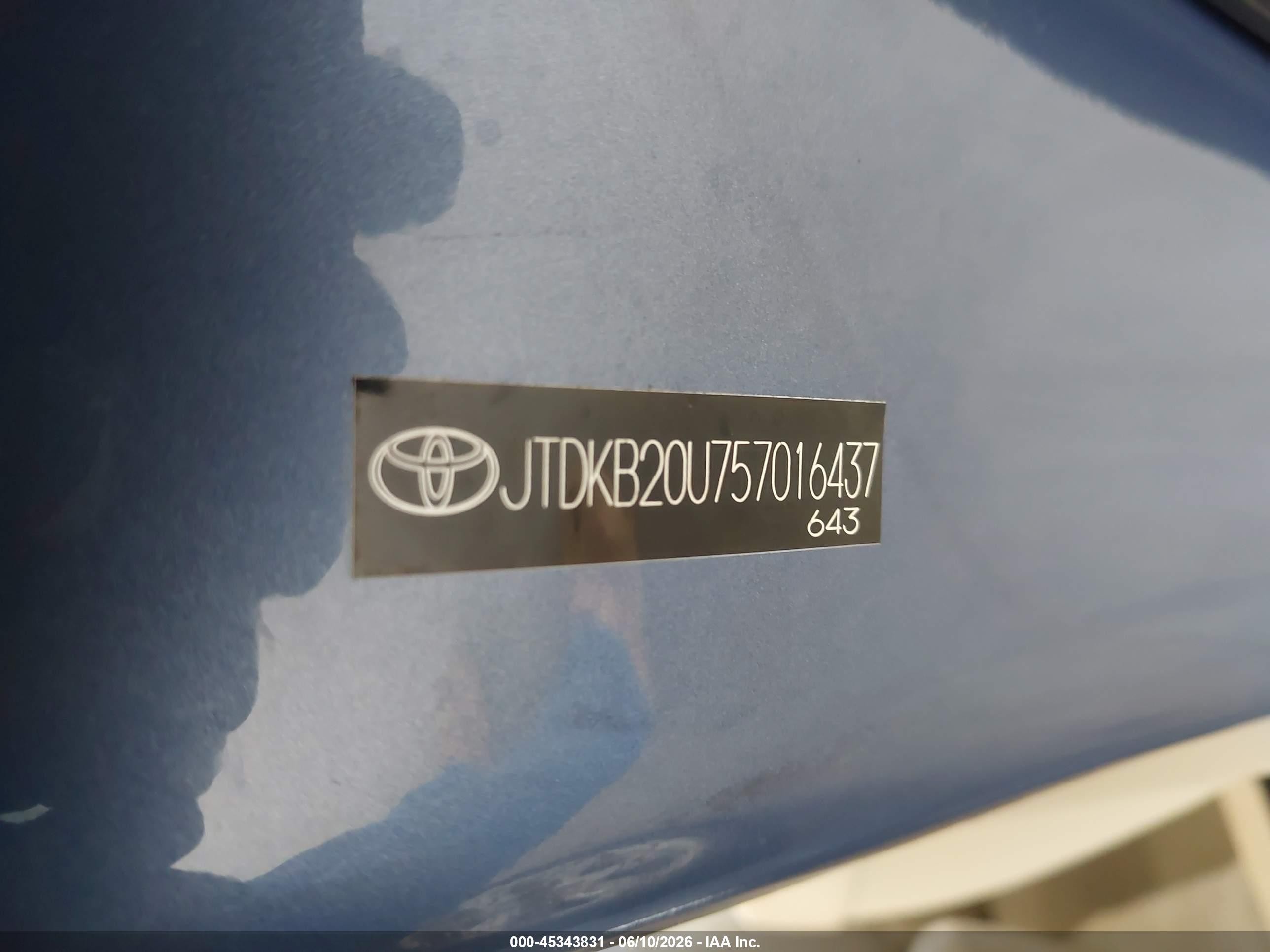 2005 Toyota Prius Light Blue vin: JTDKB20U757016437