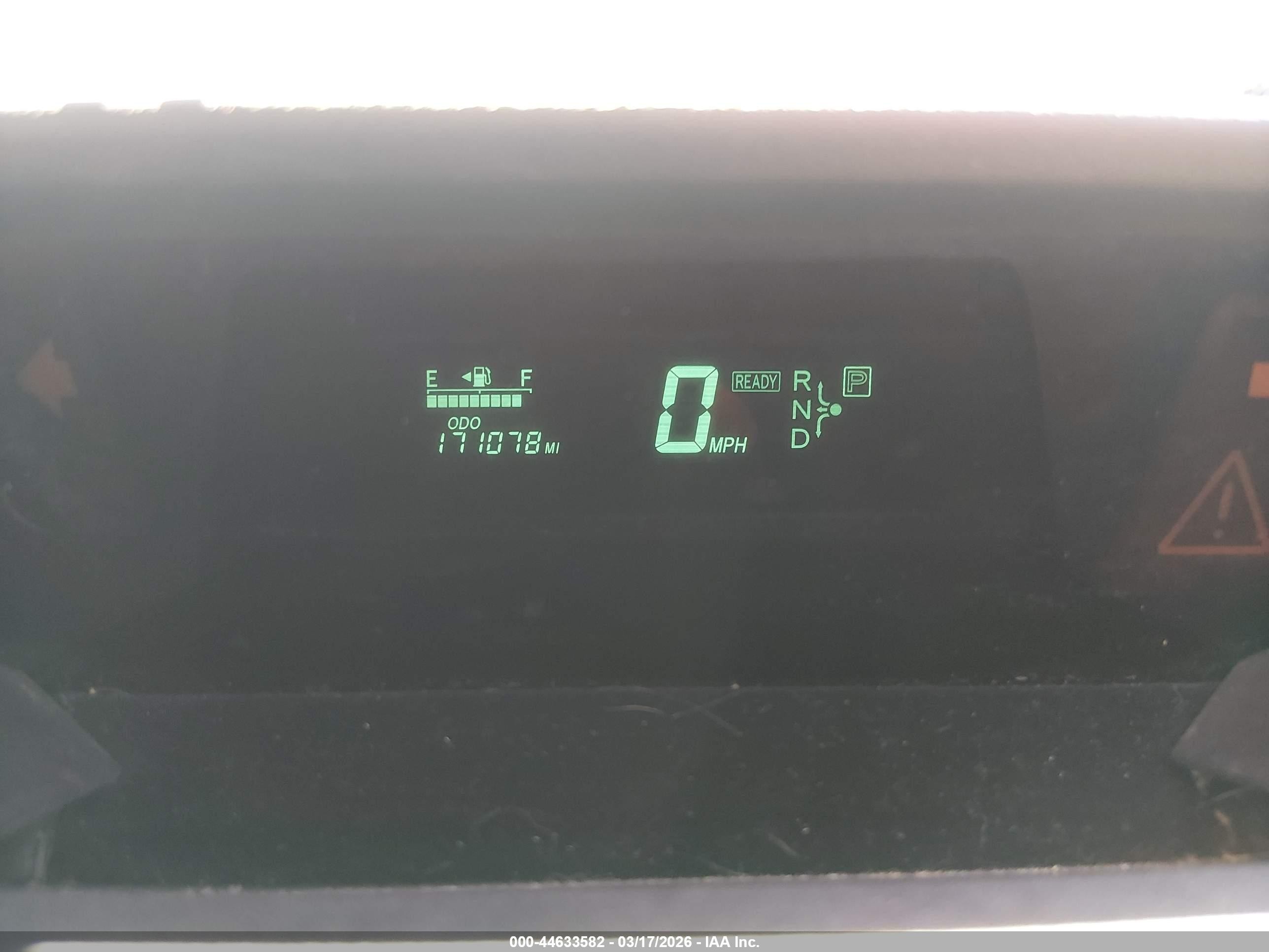 2005 Toyota Prius   Gray vin: JTDKB20U757049390