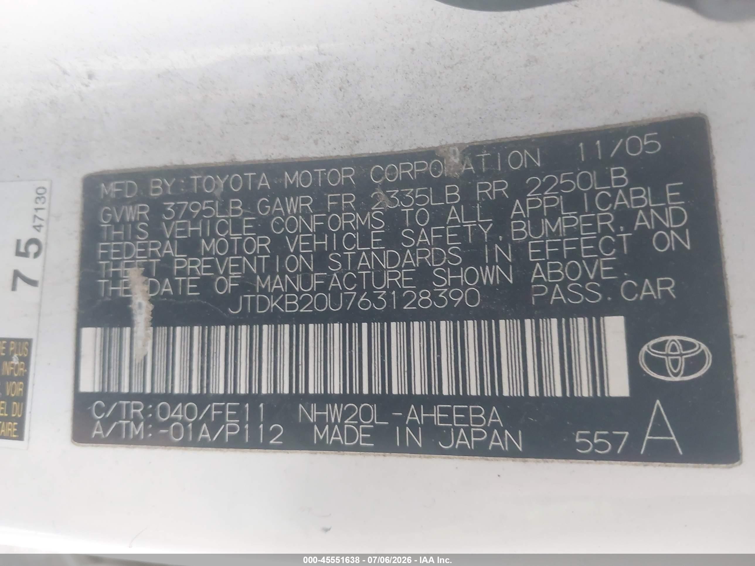 2006 Toyota Prius   White vin: JTDKB20U763128390