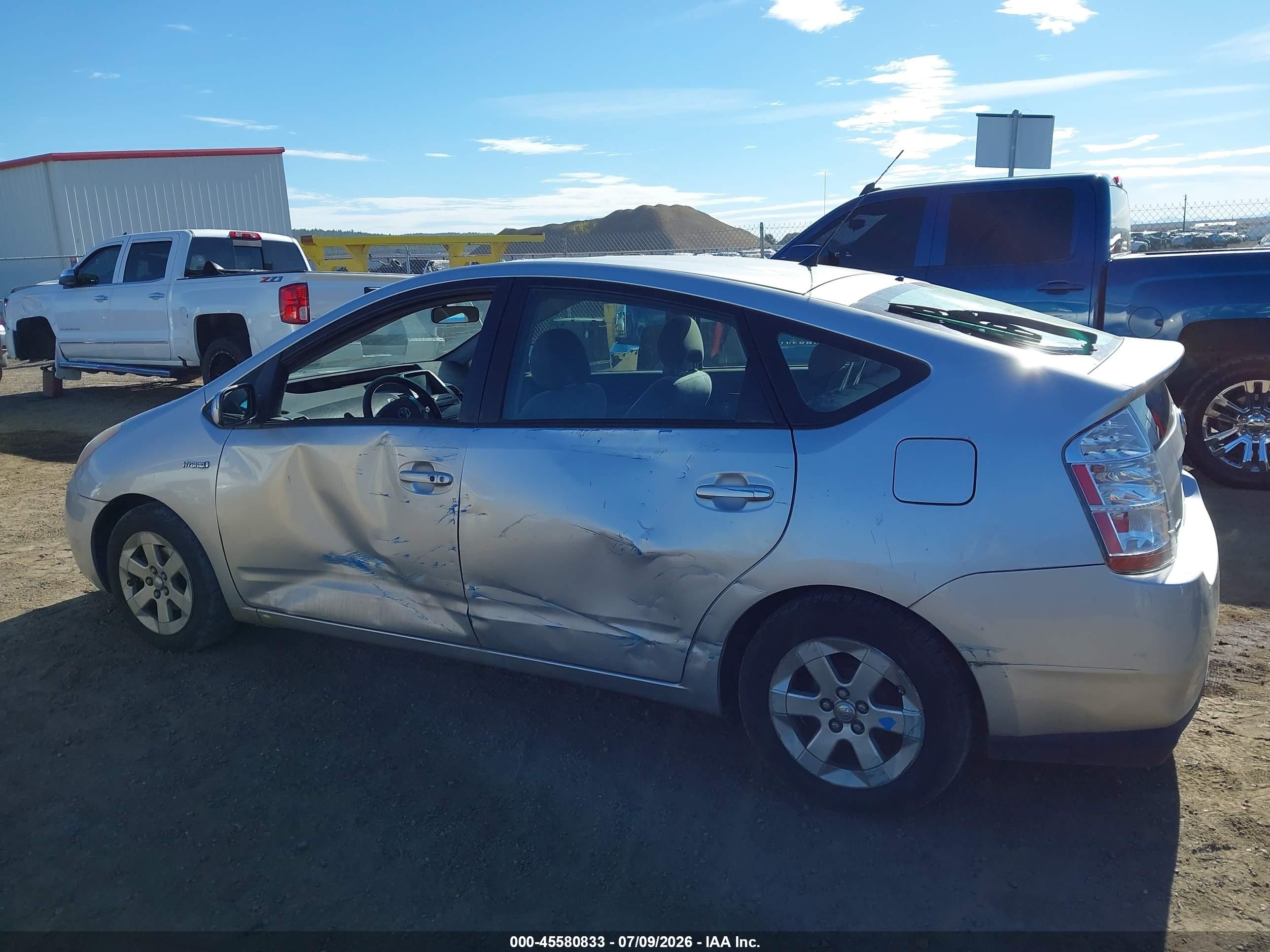 2006 Toyota Prius   Silver vin: JTDKB20U763130575