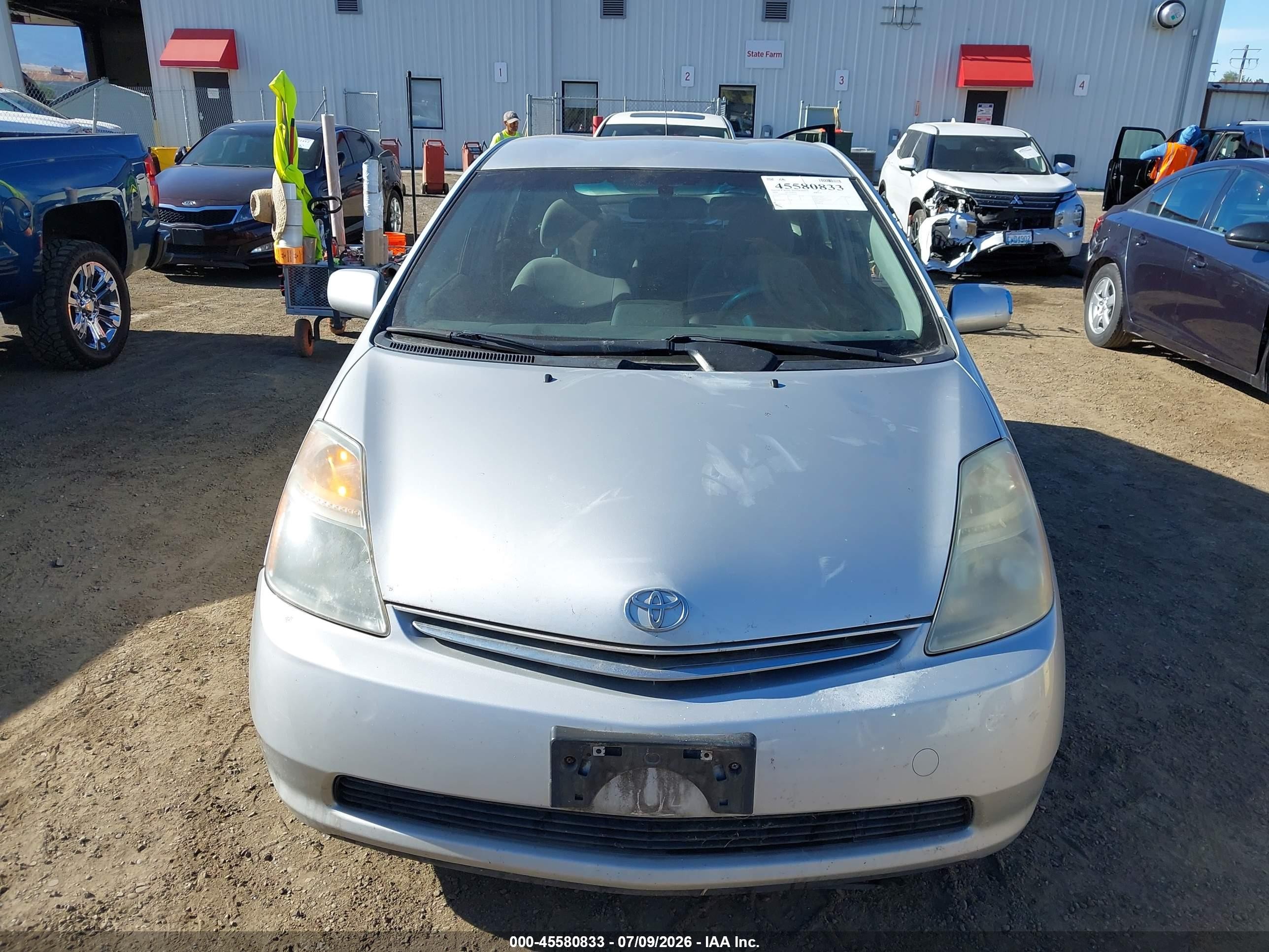 2006 Toyota Prius   Silver vin: JTDKB20U763130575