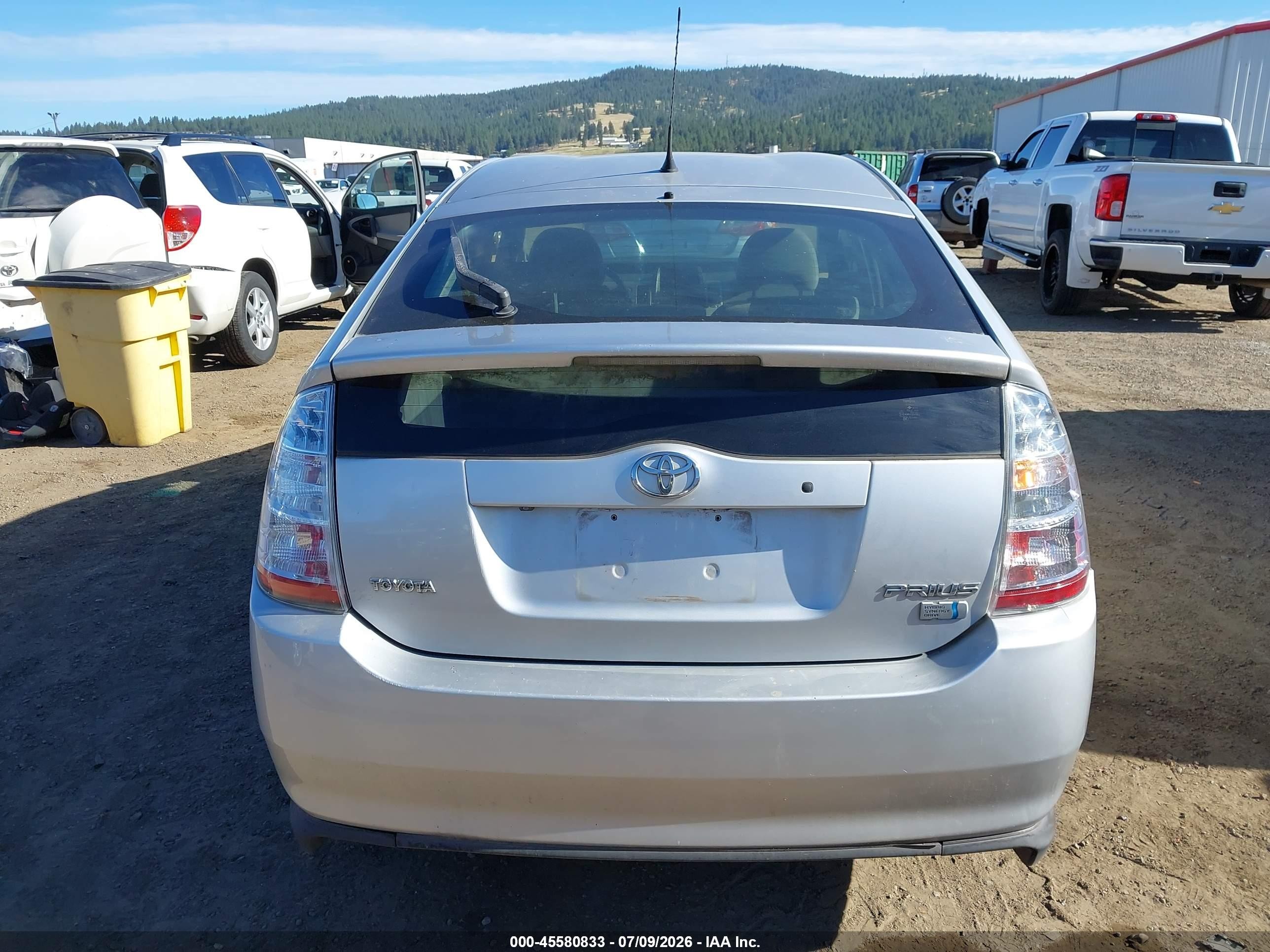 2006 Toyota Prius   Silver vin: JTDKB20U763130575