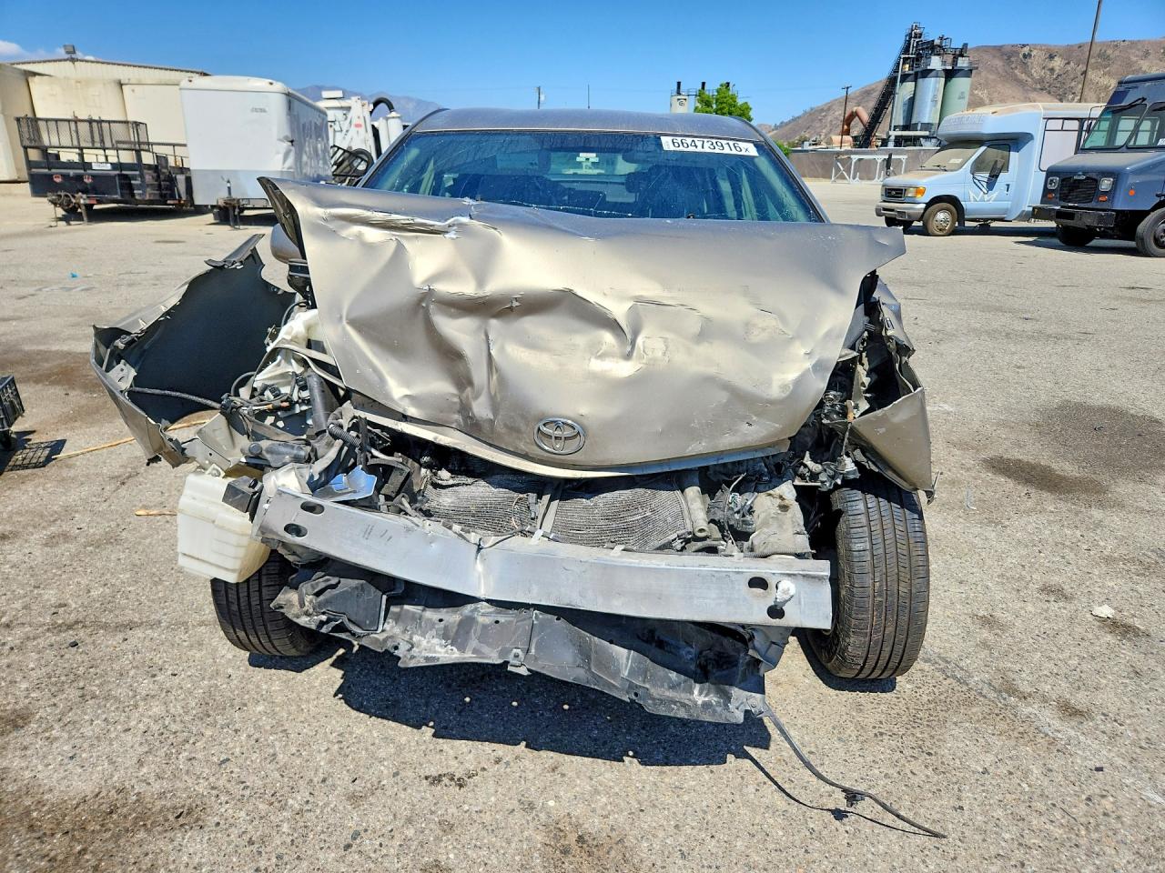 2006 Toyota Prius Base Желто-коричневый vin: JTDKB20U763136036