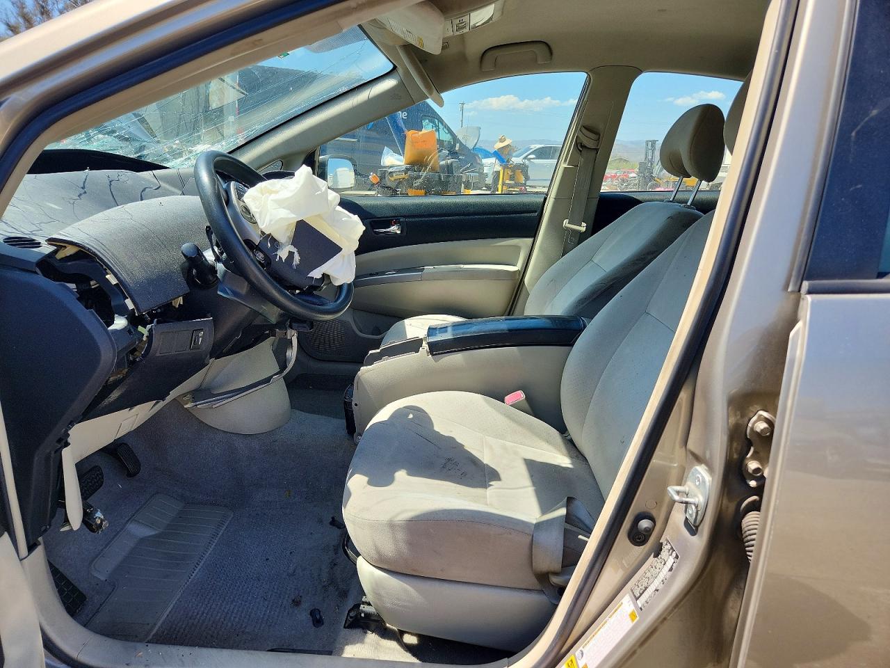 2006 Toyota Prius Base Желто-коричневый vin: JTDKB20U763136036