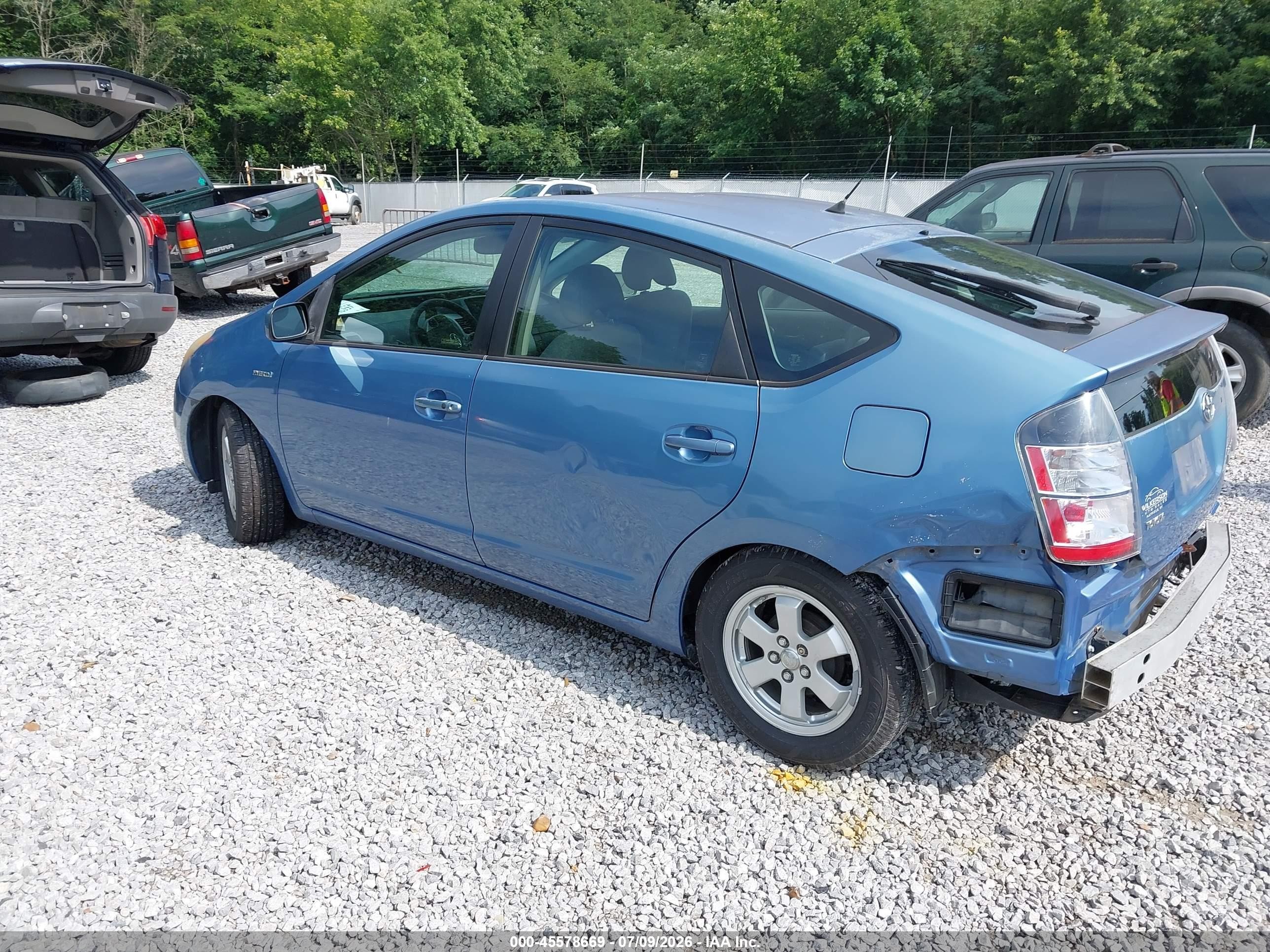 2006 Toyota Prius   Blue vin: JTDKB20U763137039