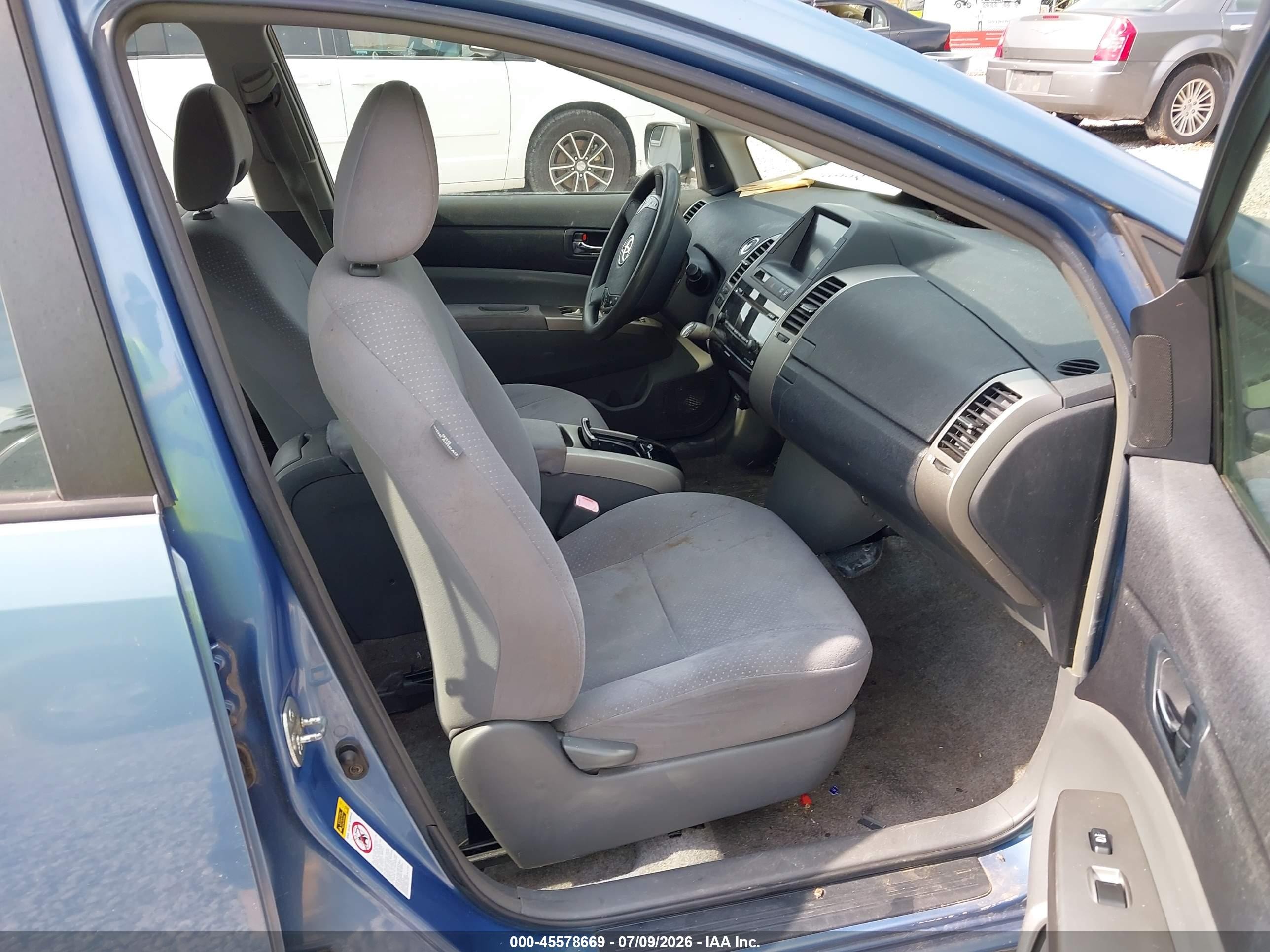2006 Toyota Prius   Blue vin: JTDKB20U763137039