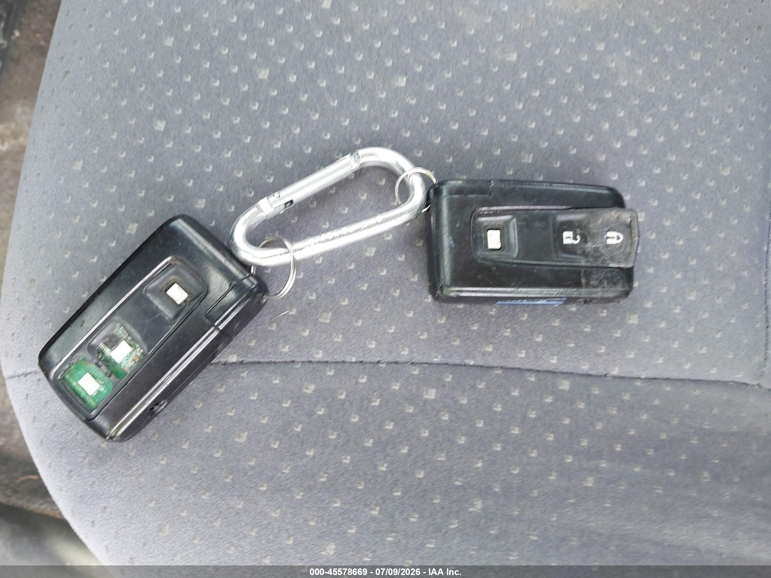 2006 Toyota Prius   Blue vin: JTDKB20U763137039