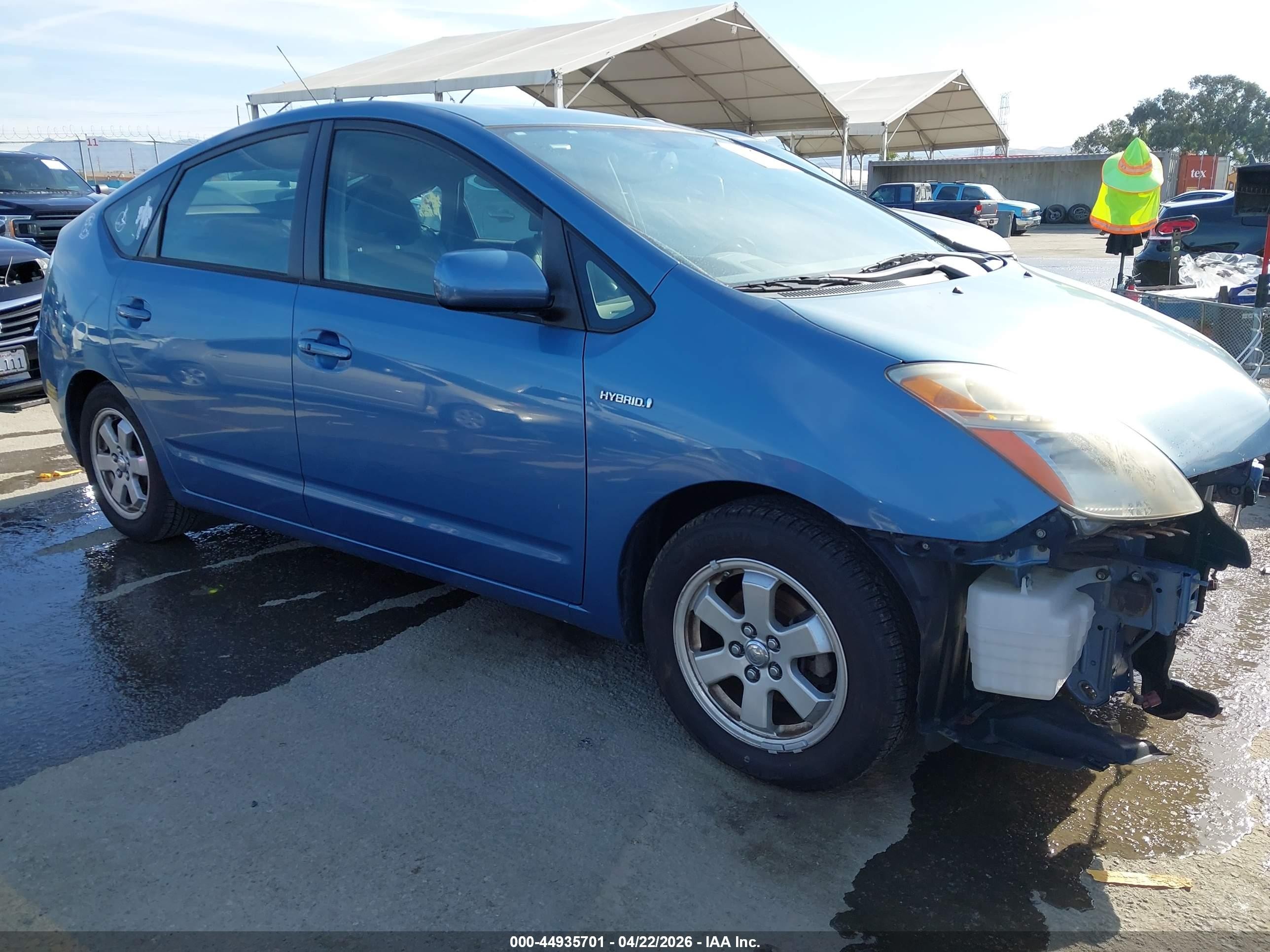 2006 Toyota Prius   Light Blue vin: JTDKB20U763159722