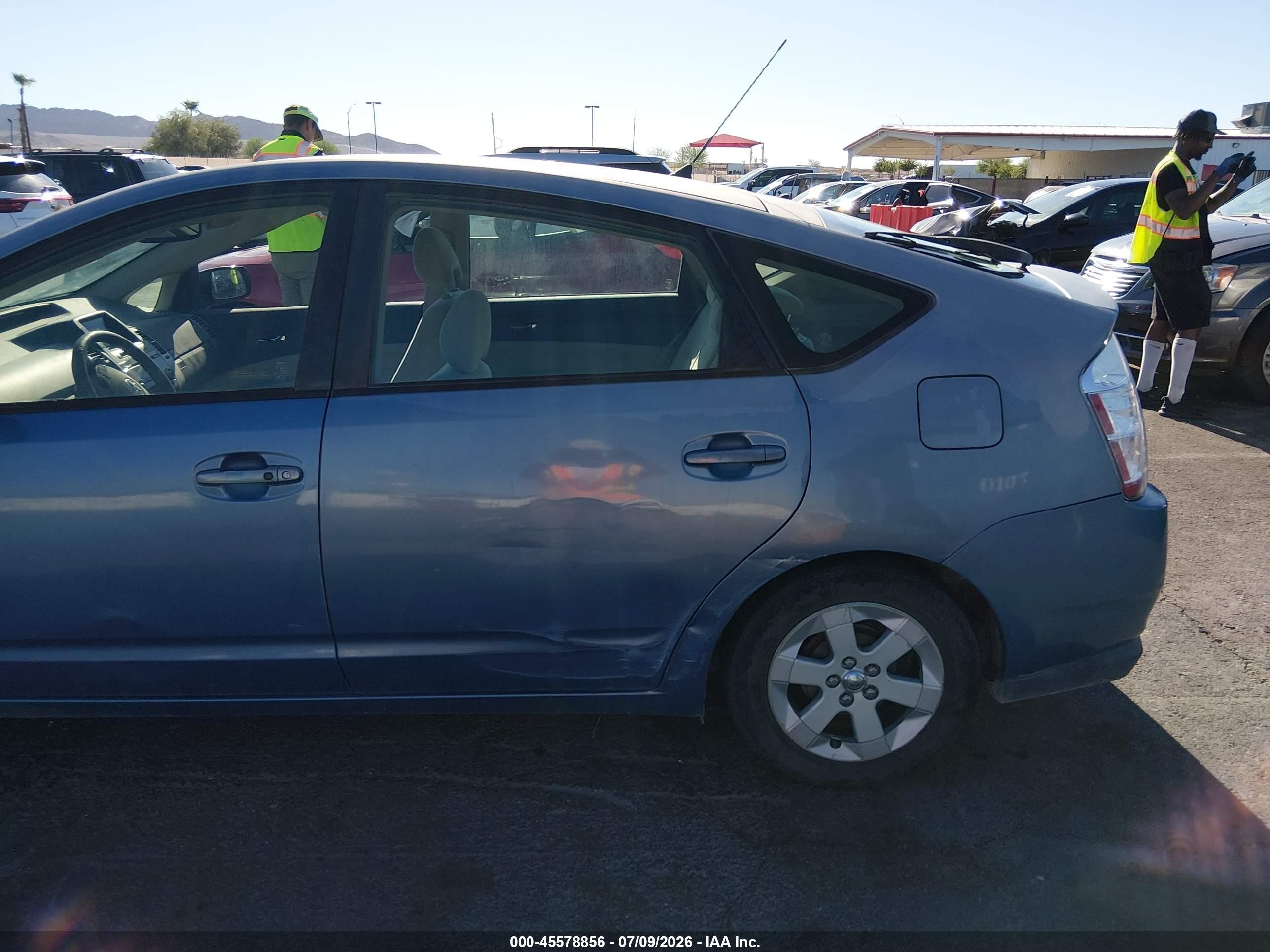 2006 Toyota Prius   Blue vin: JTDKB20U767061735