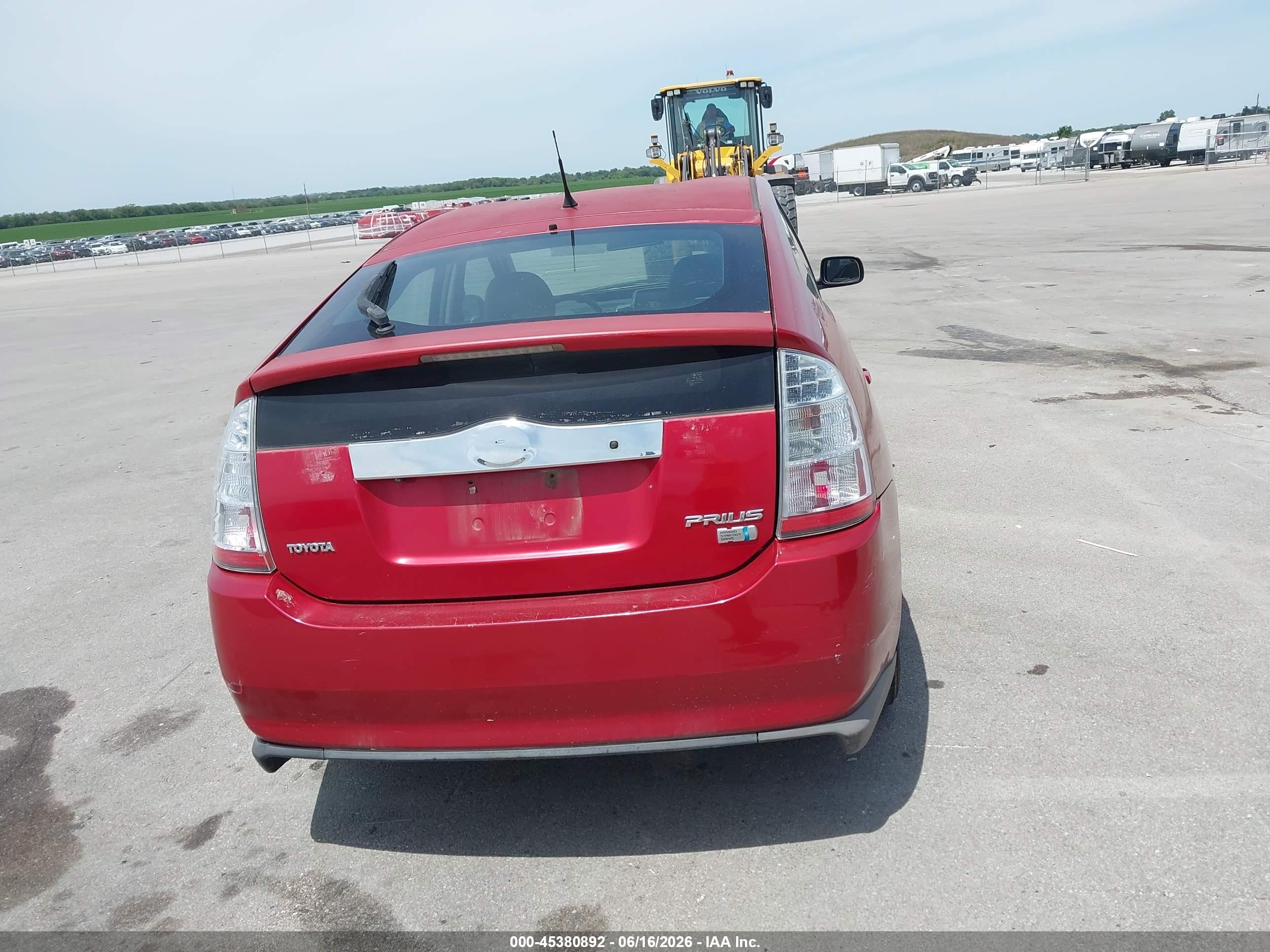 2006 Toyota Prius   Red vin: JTDKB20U767063968