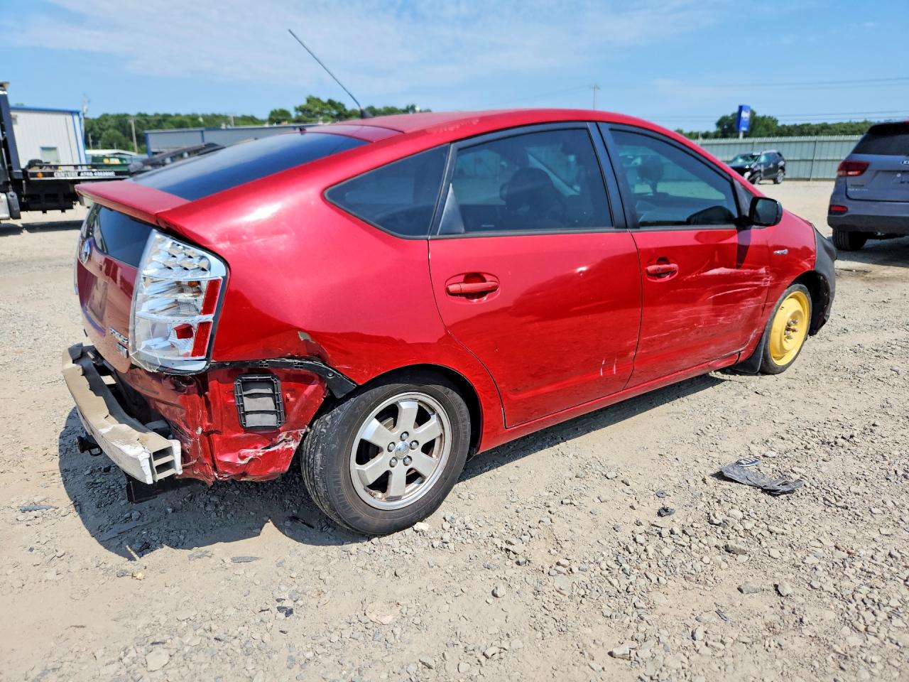 2006 Toyota Prius Base Red vin: JTDKB20U767072010
