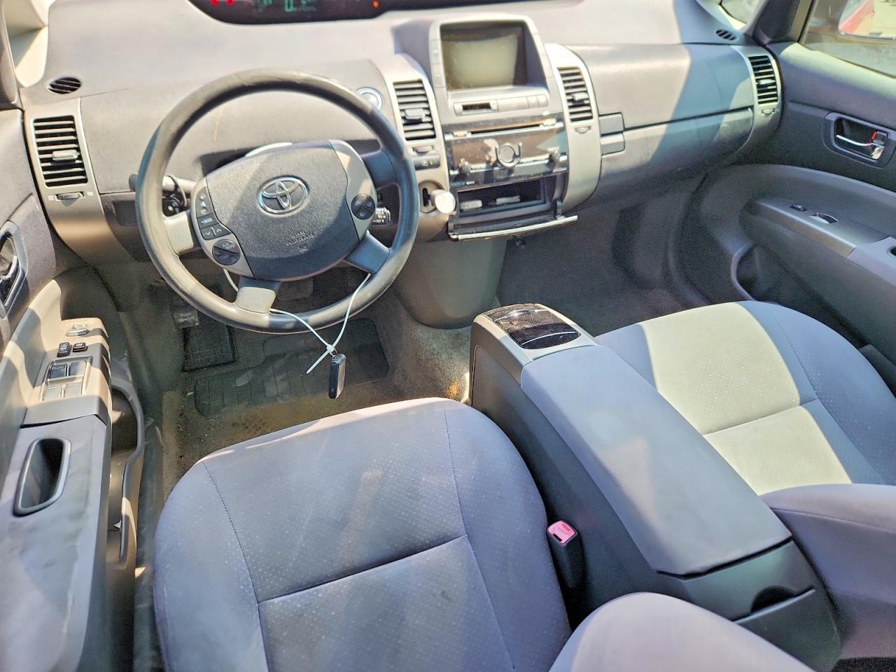 2006 Toyota Prius Base Red vin: JTDKB20U767072010