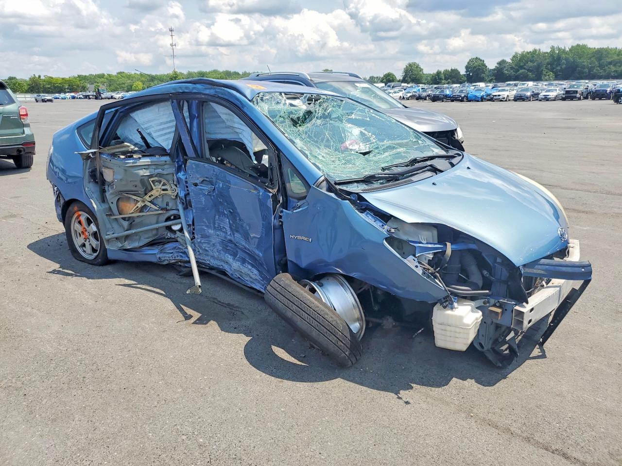 2006 Toyota Prius Base Blue vin: JTDKB20U767075781