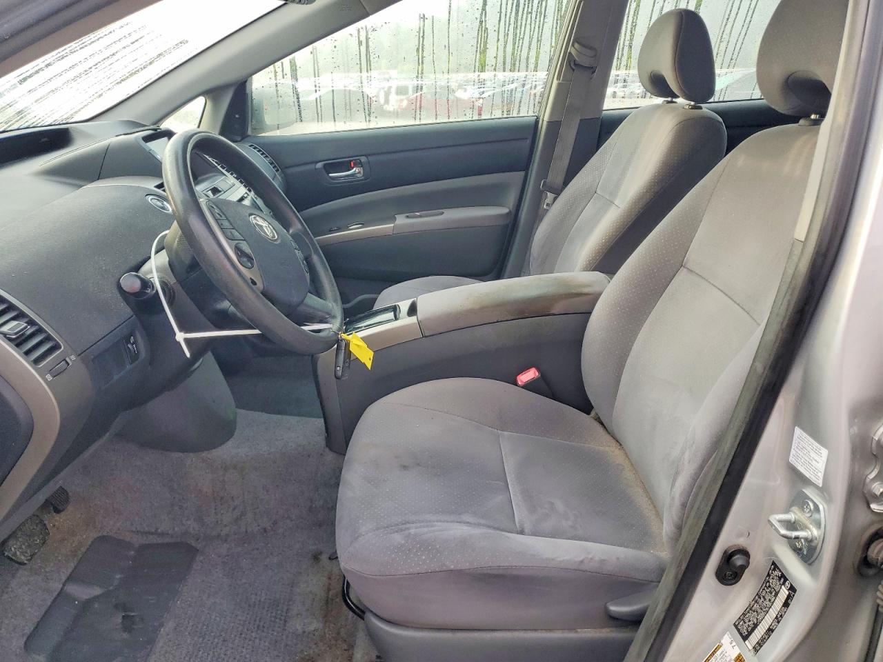 2006 Toyota Prius Base Silver vin: JTDKB20U767082486