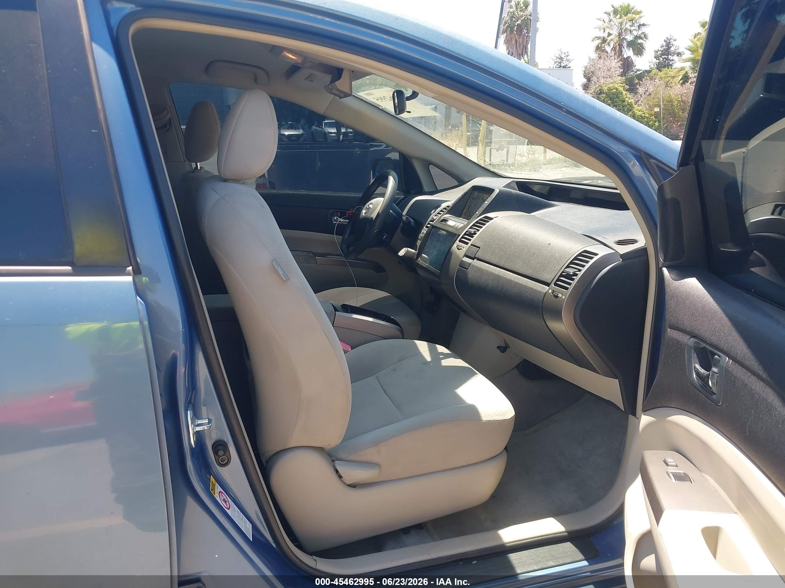 2006 Toyota Prius   Blue vin: JTDKB20U767506457