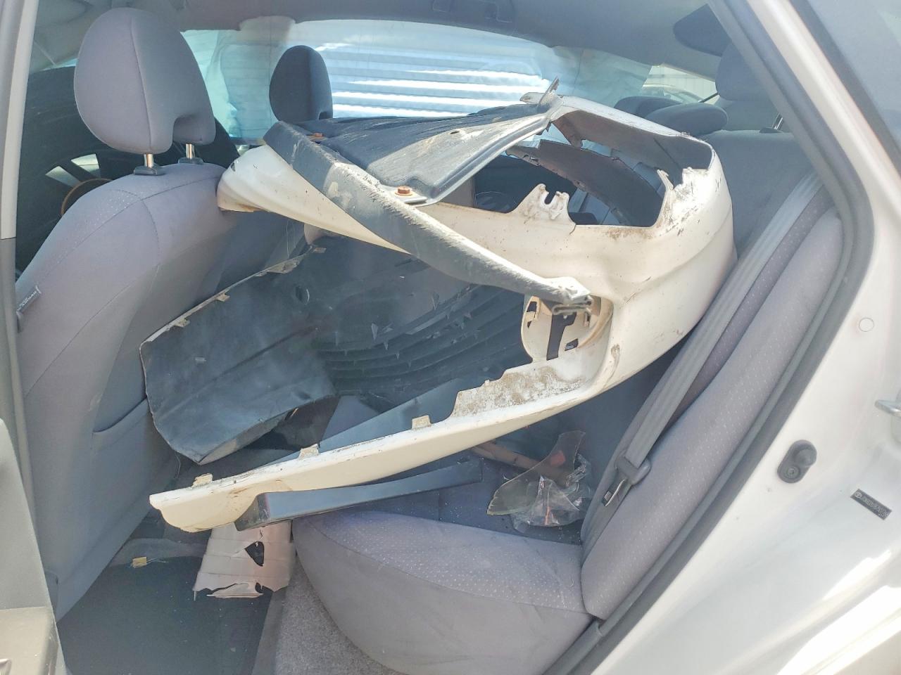2006 Toyota Prius Base Белый vin: JTDKB20U767507768