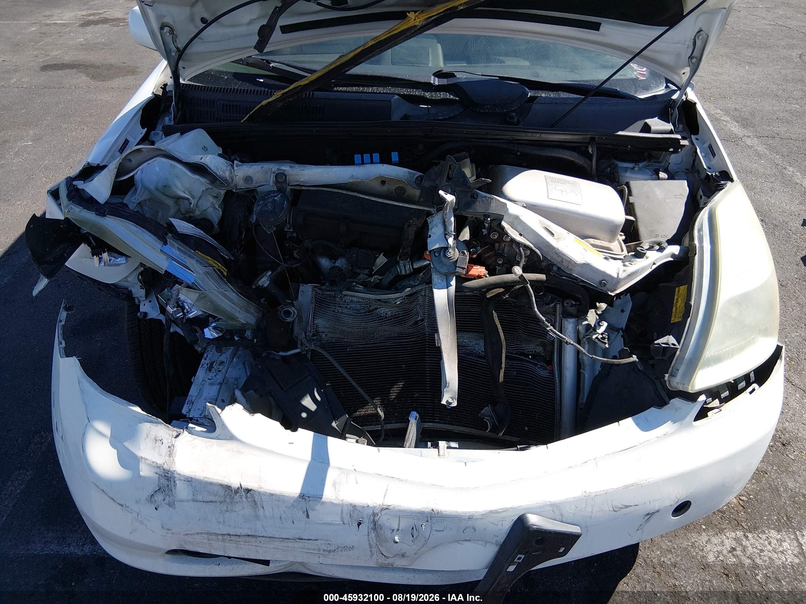 2006 Toyota Prius   White vin: JTDKB20U767526711