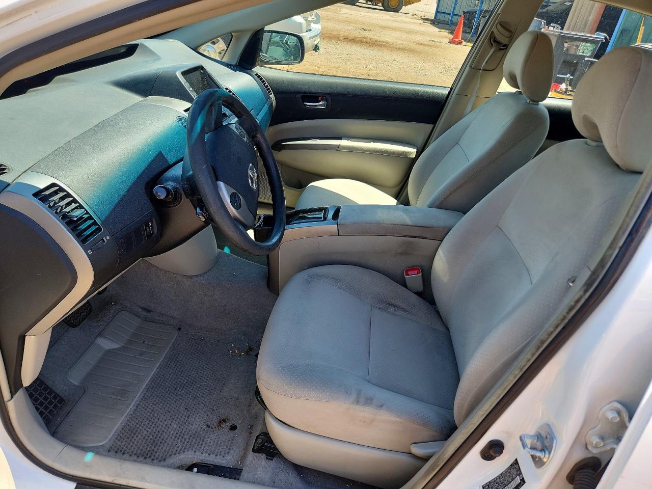 2006 Toyota Prius Base White vin: JTDKB20U767528779